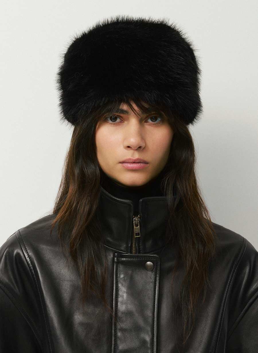Cervinia Hat by Aritzia