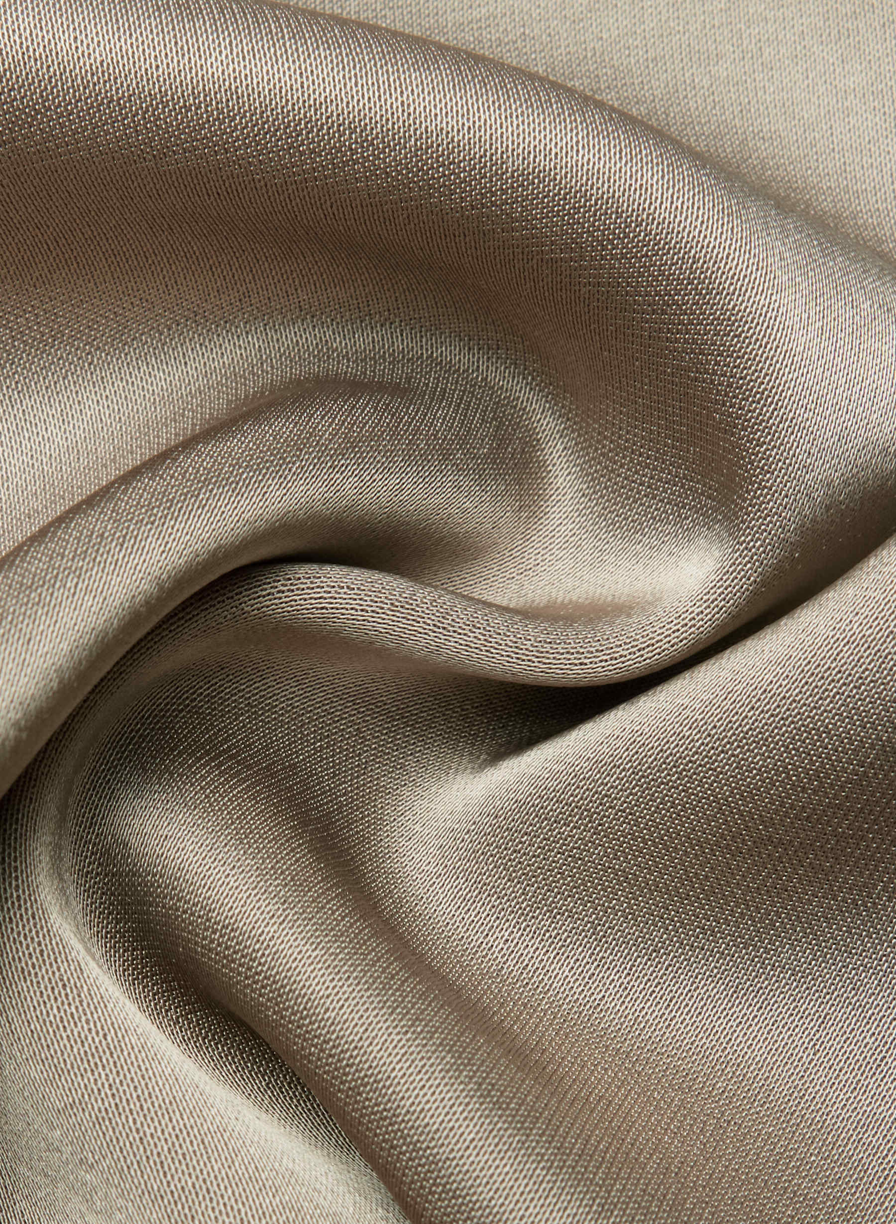 Aritzia The Effortless Pant%E2%84%A2 Satin — photo 10
