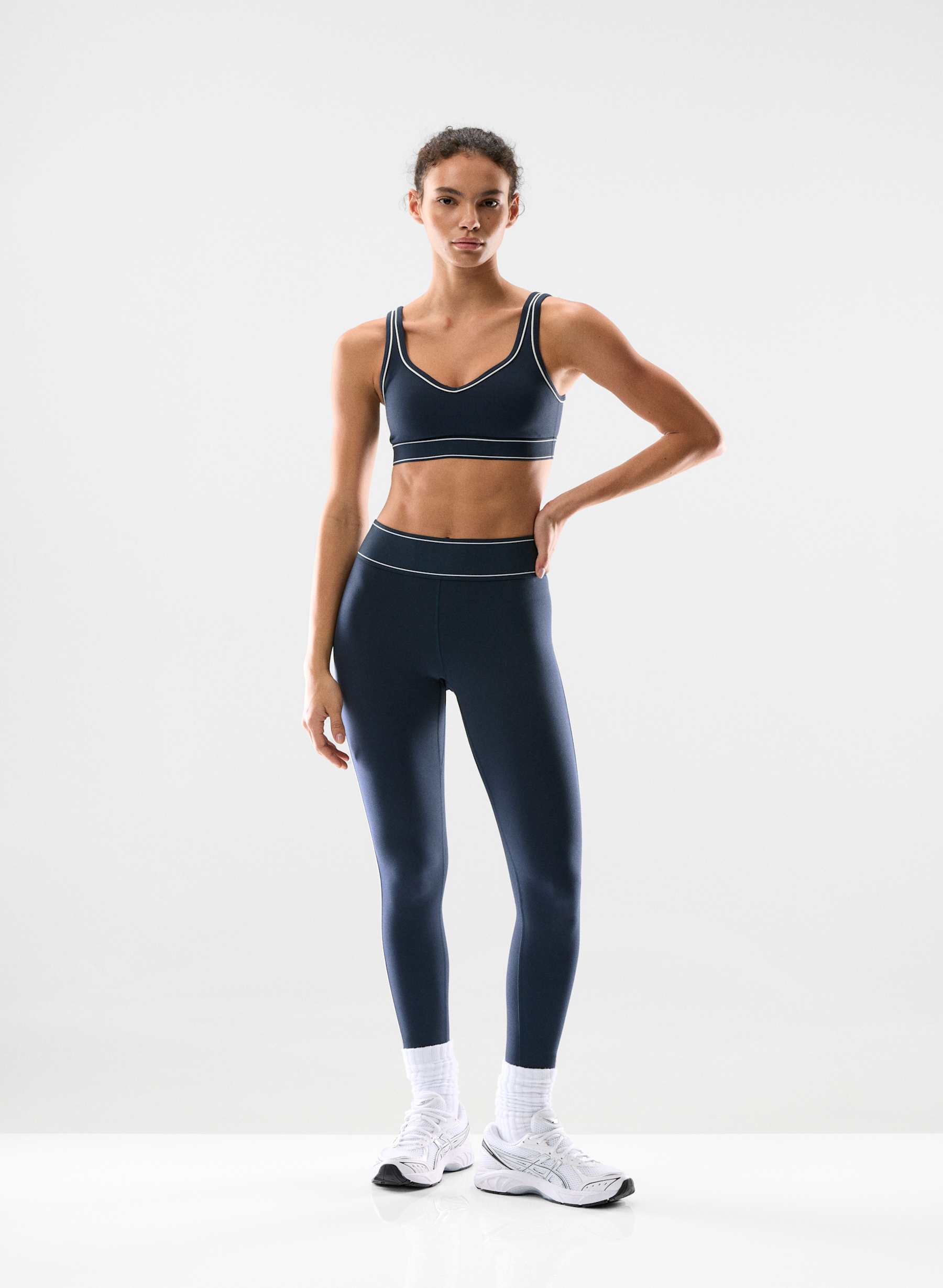 Golden LIFE Tiebreak Sports Bra — photo 1