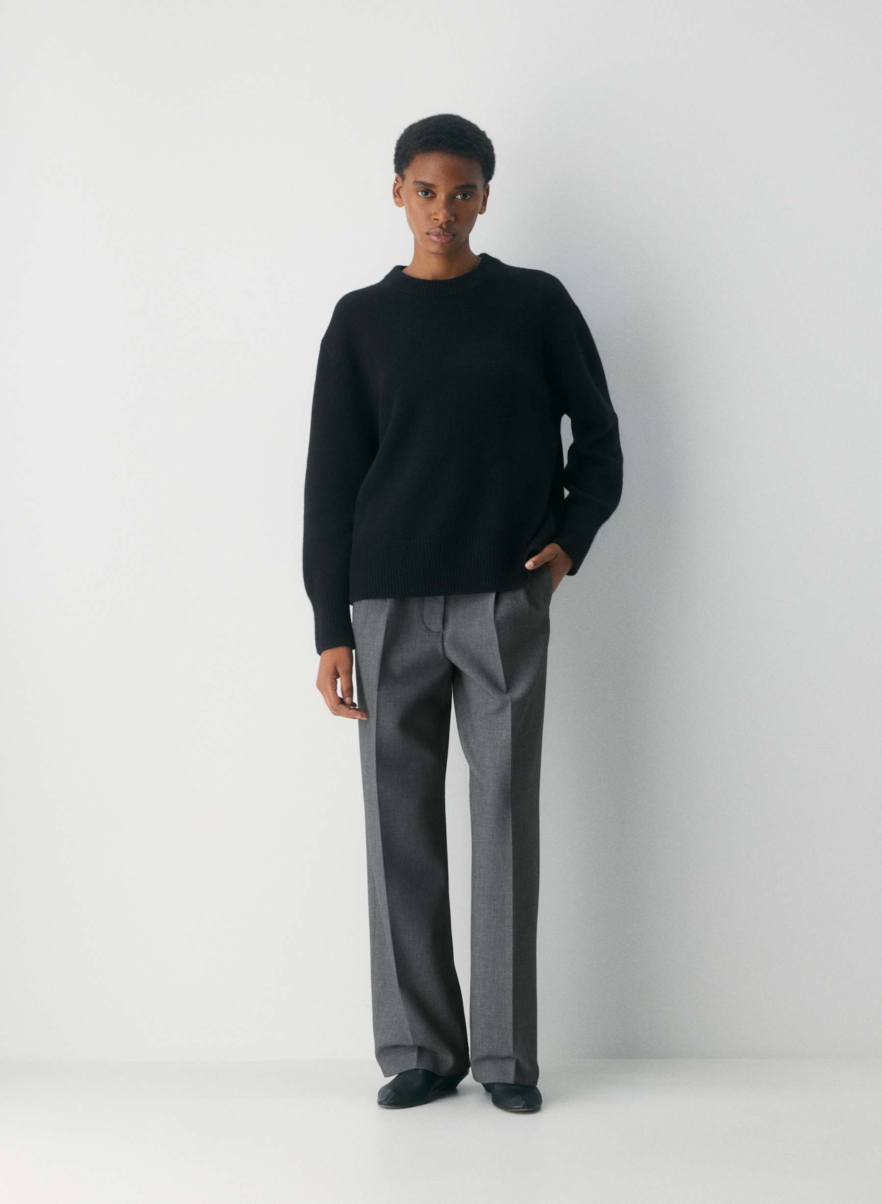 Aritzia Plush Cashmere Compile Sweater — photo 1