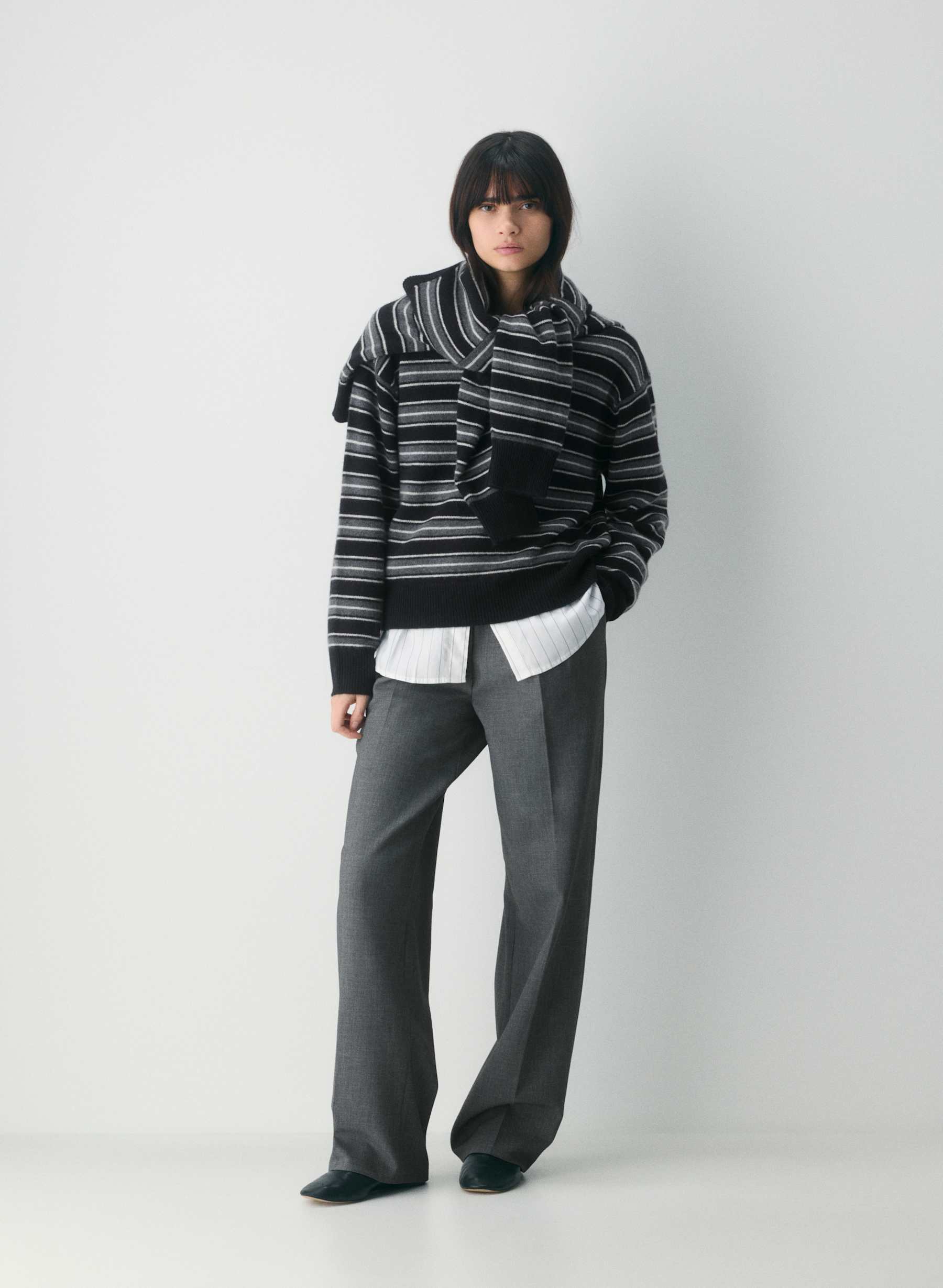 Aritzia Essential Cashmere Relic Sweater — photo 1