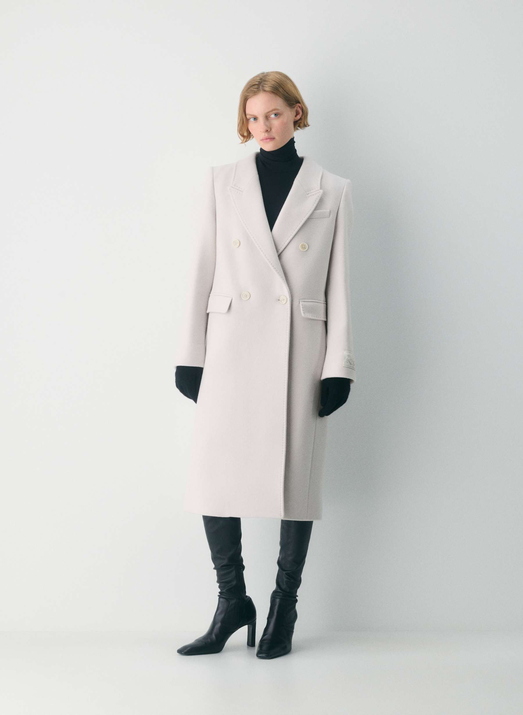 Aritzia The Constant%E2%84%A2 Coat — photo 1