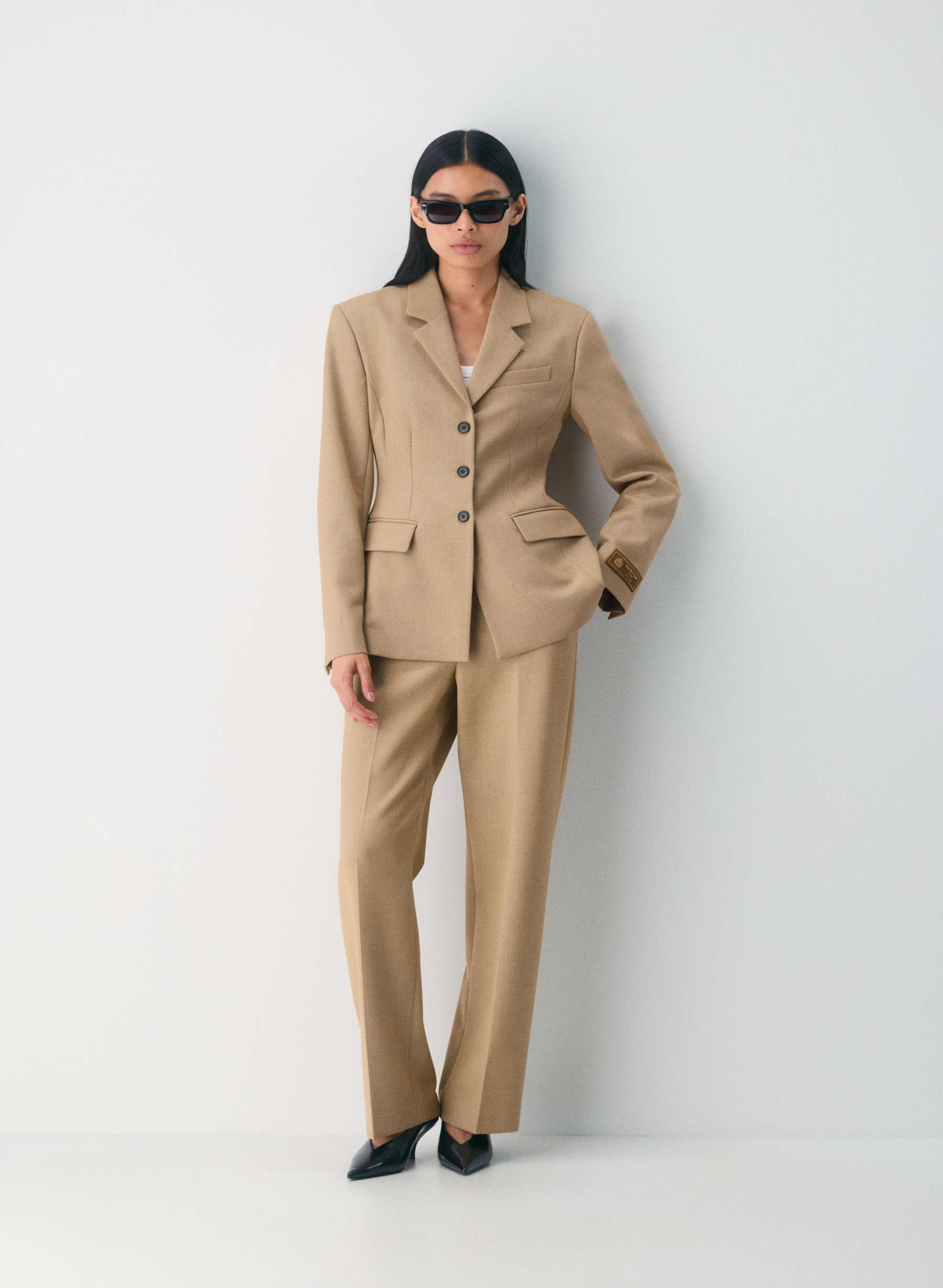 Aritzia Agency Pant — photo 1