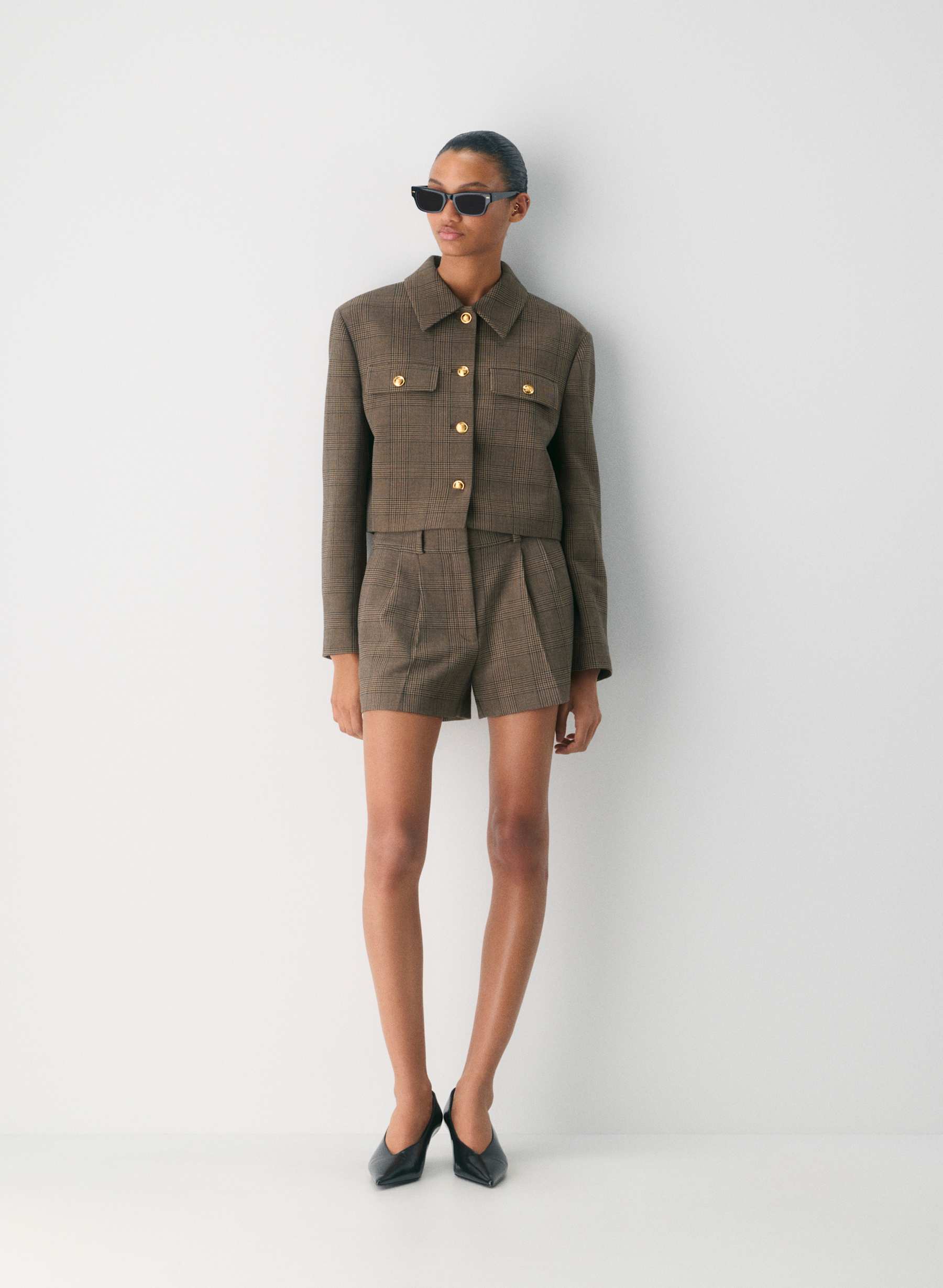 Babaton Pleated Mini Short — photo 1