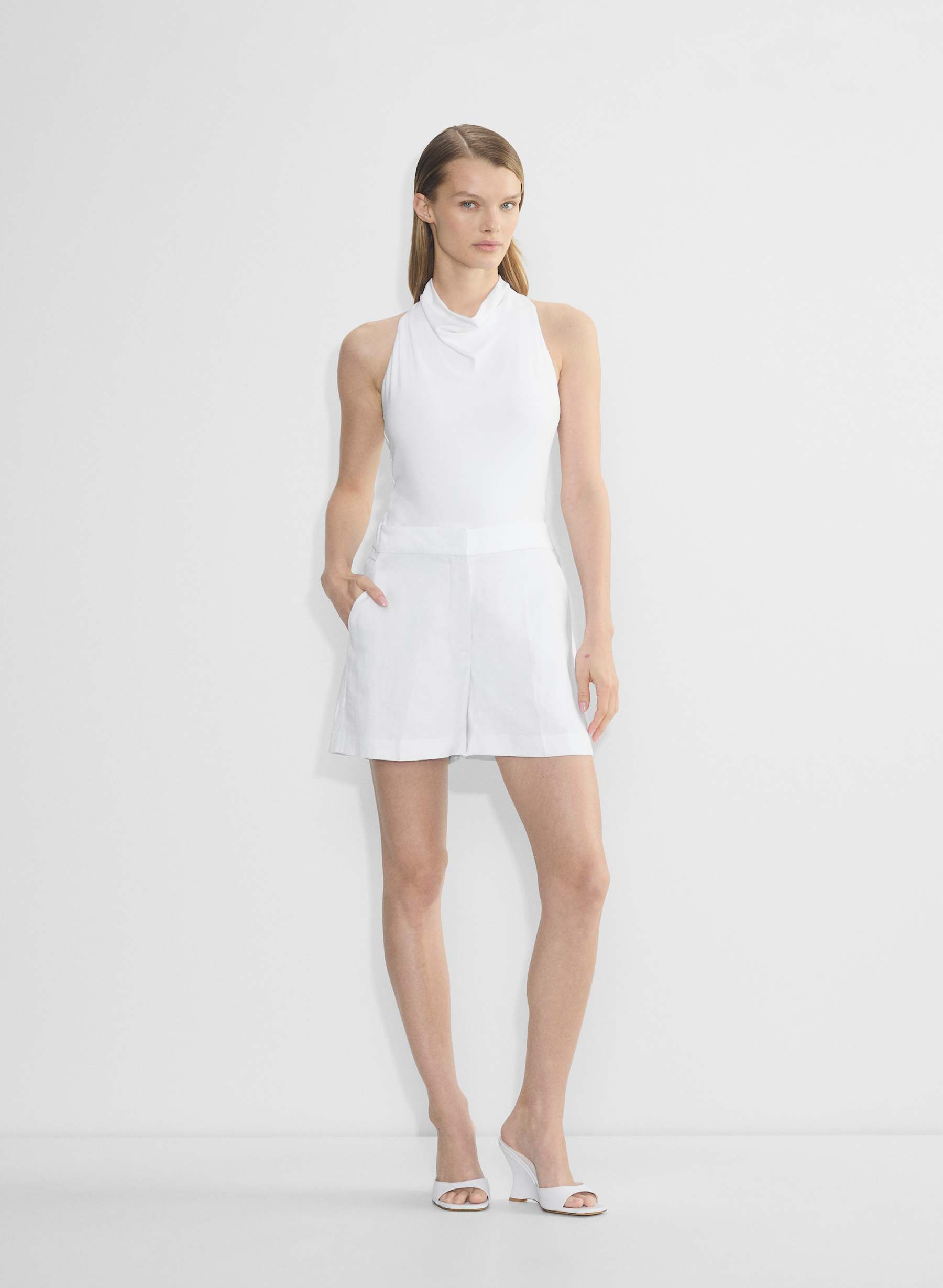 Aritzia The Limitless Short™ Mid-Thigh — photo 1