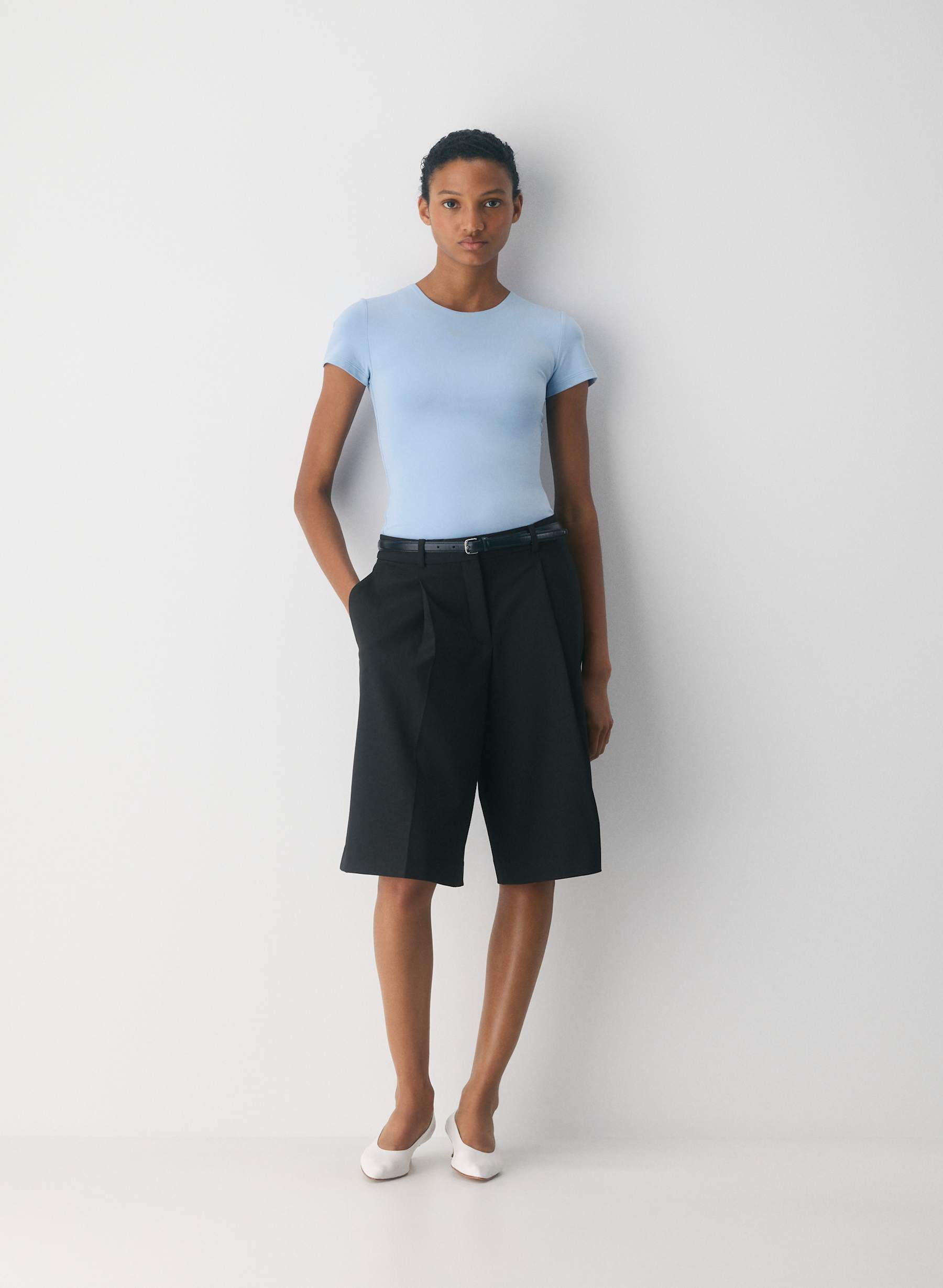 Aritzia Original Contour Marvel Crew T-Shirt — photo 1