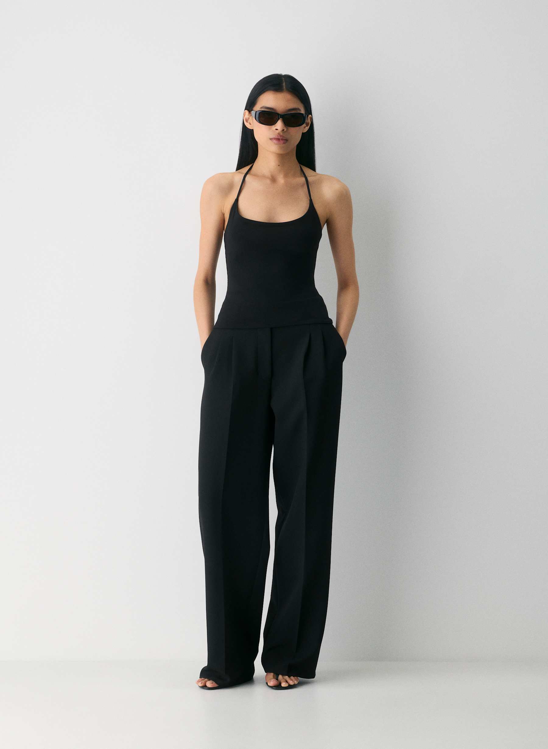 Aritzia Casual Contour Grace Halter Top — photo 4