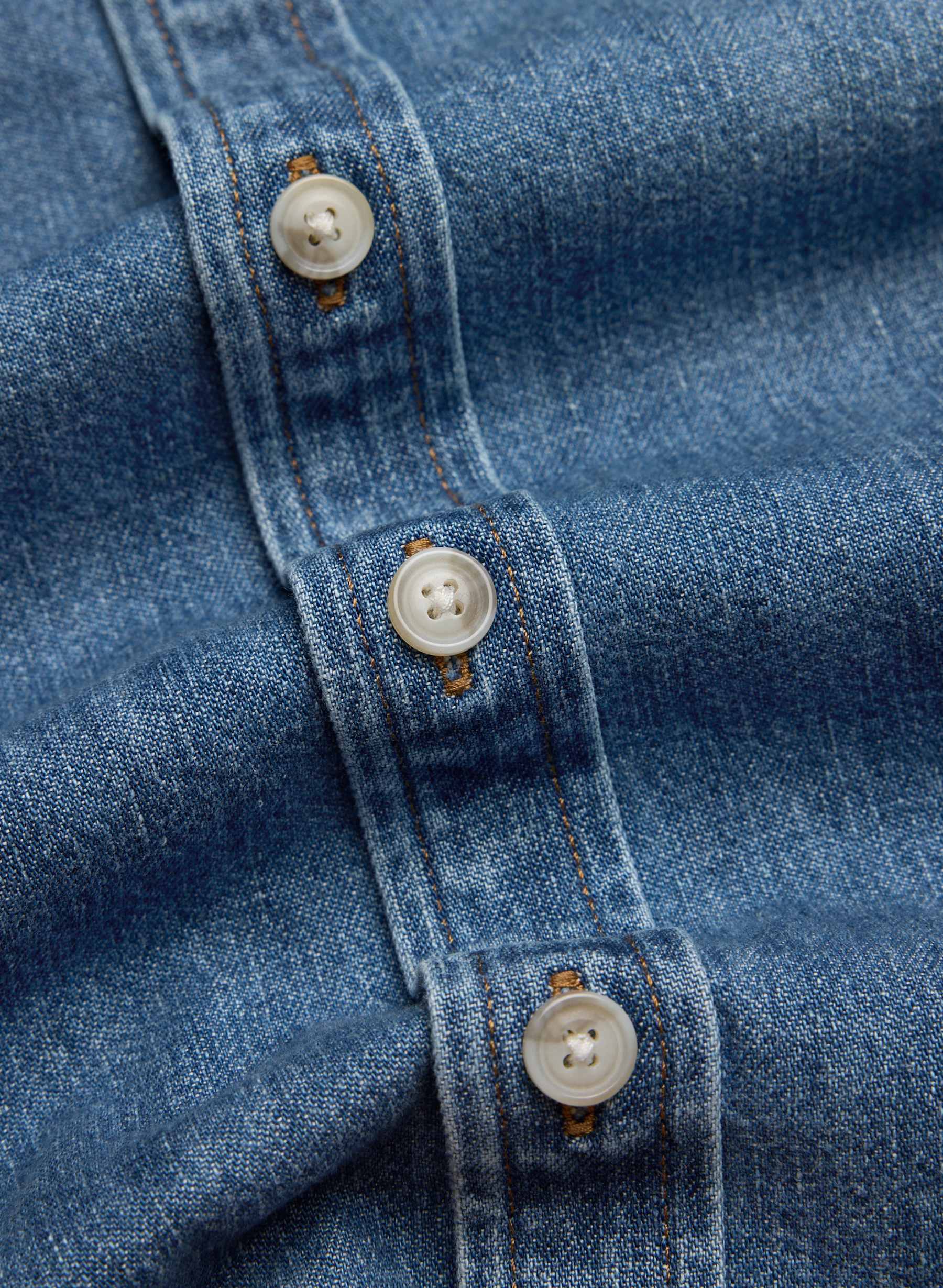 Denim Forum The %2790S Vintage Shortsleeve Denim Shirt — photo 7