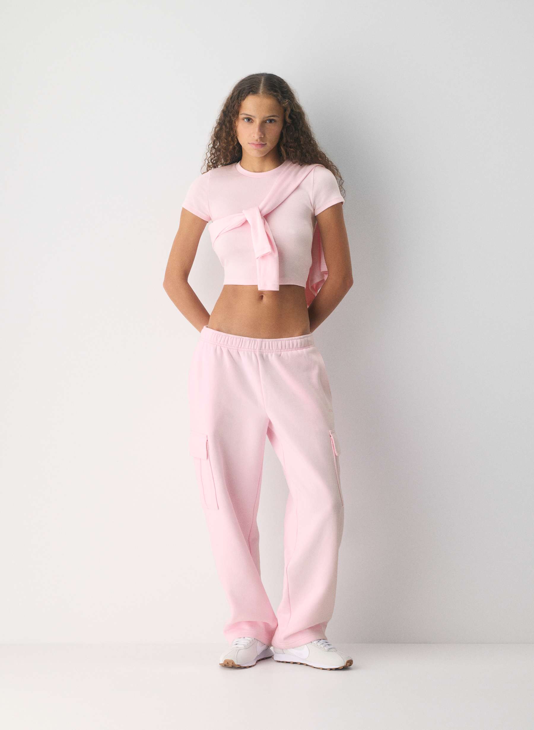 Aritzia Cozy Sweatfleece Mega Cargo%E2%84%A2 Sweatpant — photo 1
