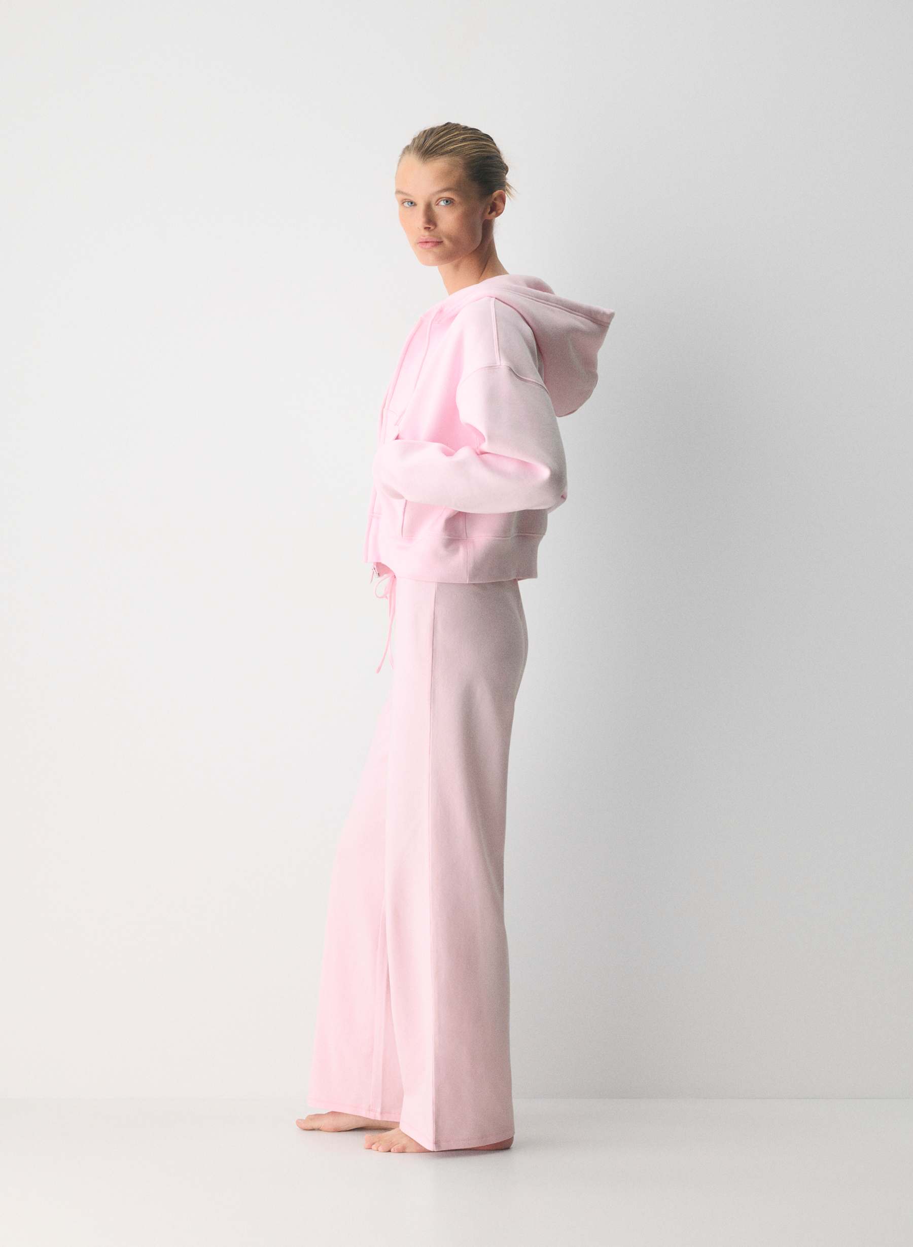Aritzia HomeStretch™ Smooth Kickback Pant — photo 3