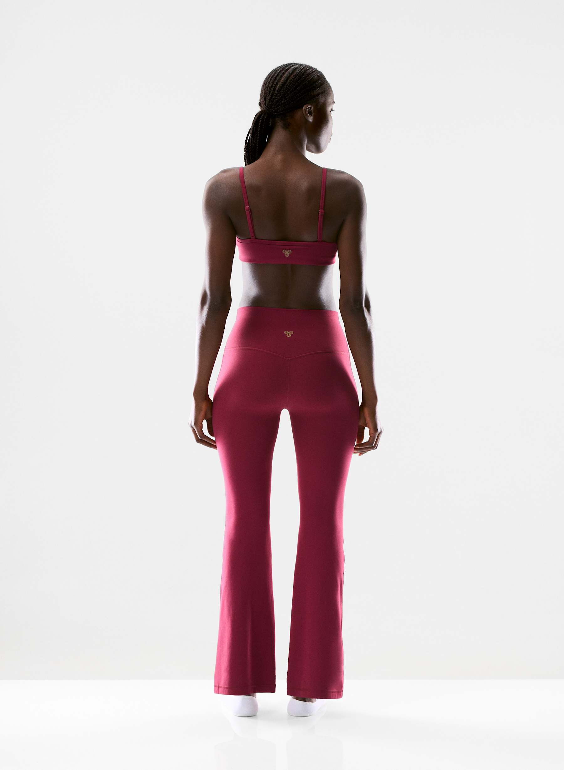 Golden BUTTER Cheeky Infinite Hi Flare 30" Legging — photo 5