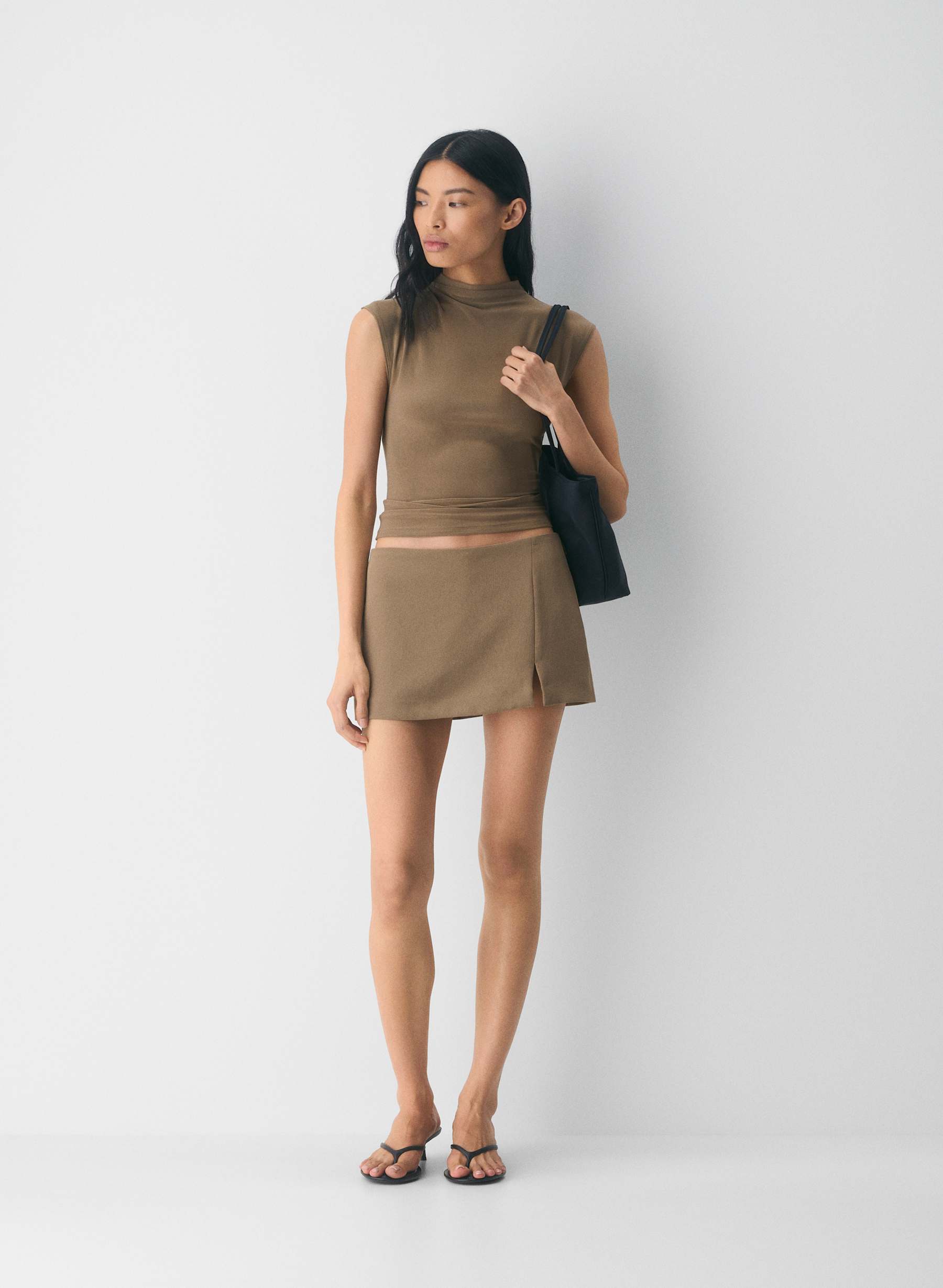 Aritzia Daphne Skort — photo 1