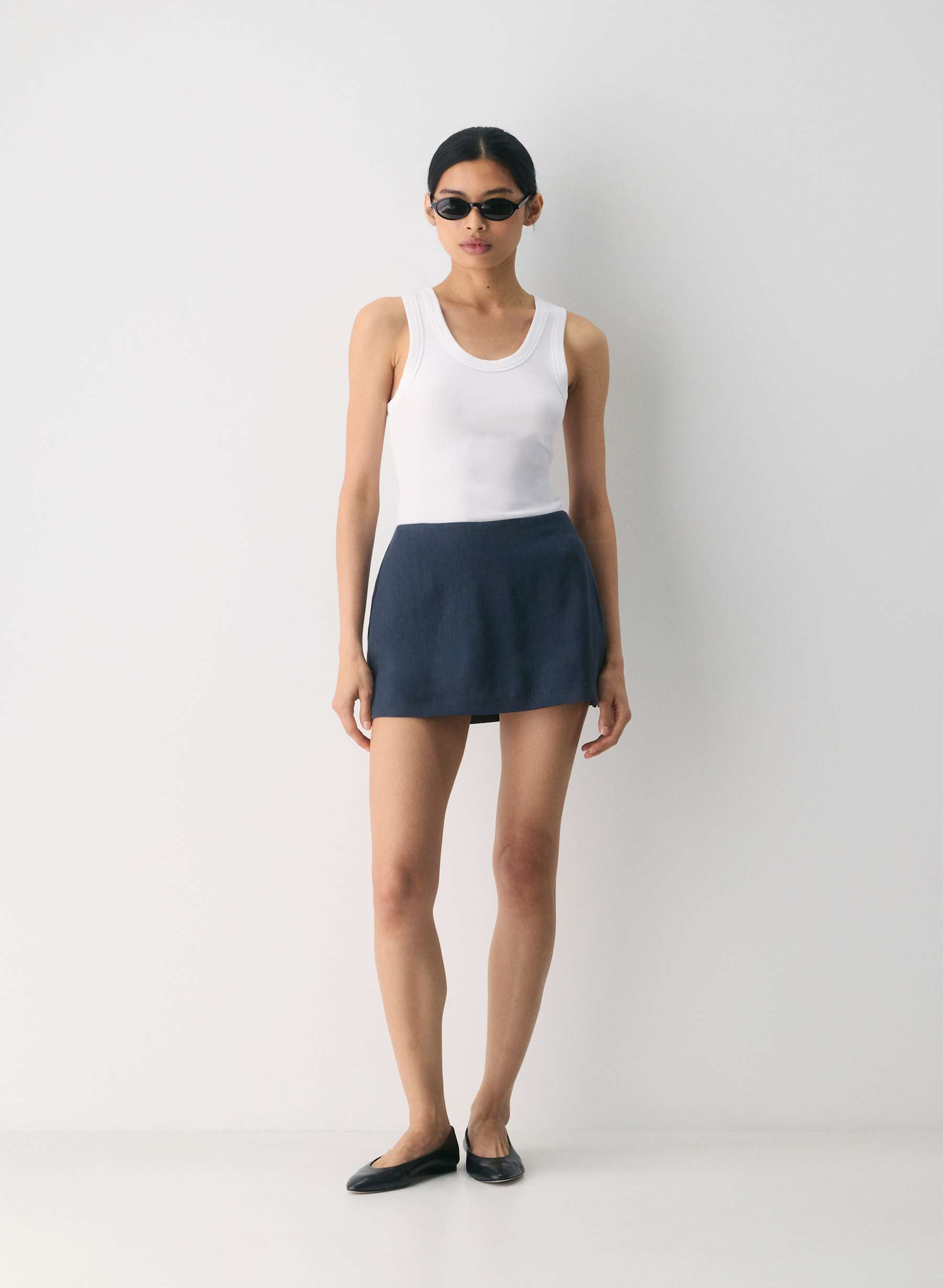 Babaton Roundup Linen Skort — photo 1