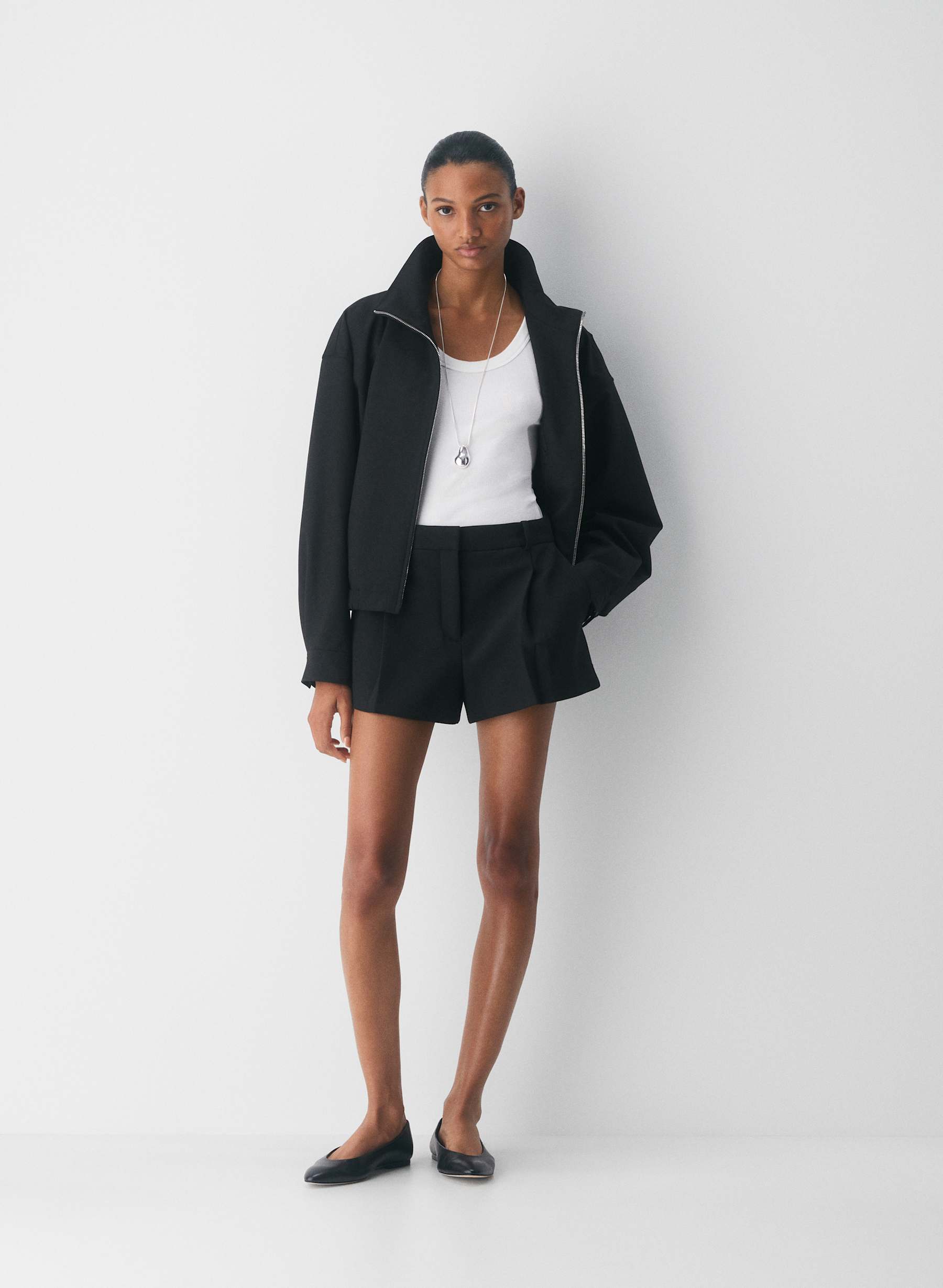 Babaton Cityscape Short — photo 1