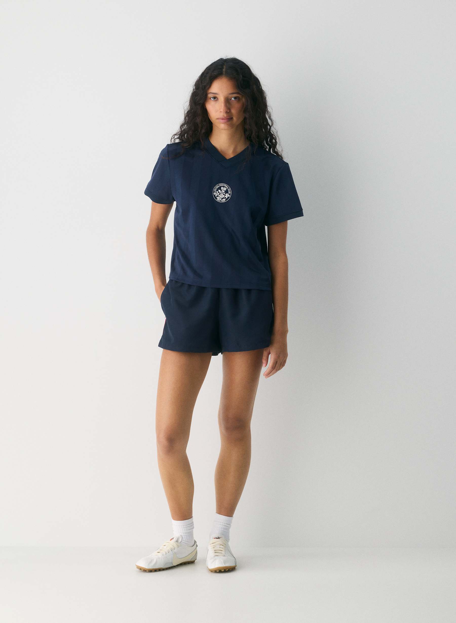 Aritzia Medallion Mini Short — photo 1