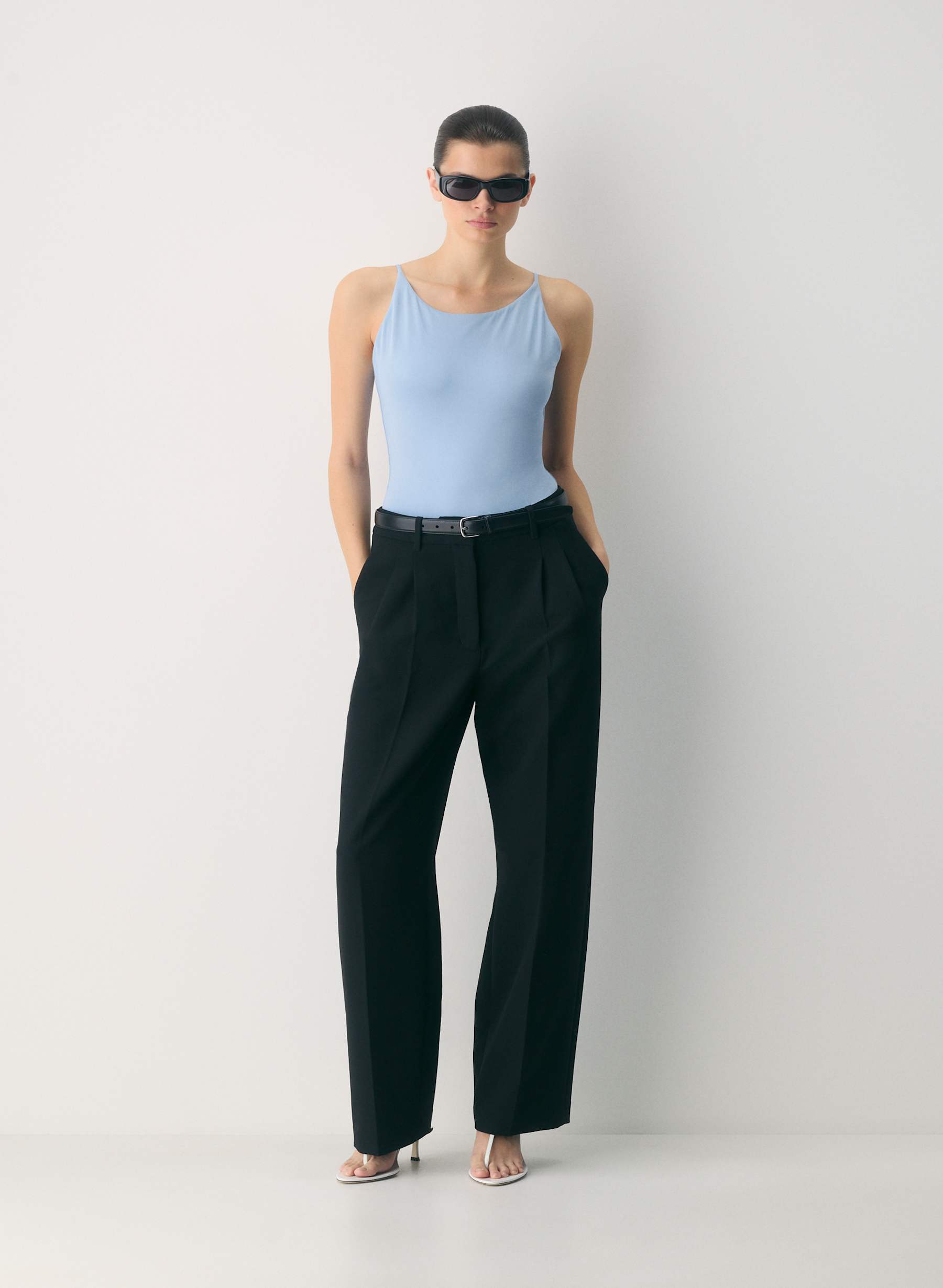 Aritzia Original Contour Pamela Bodysuit — photo 1