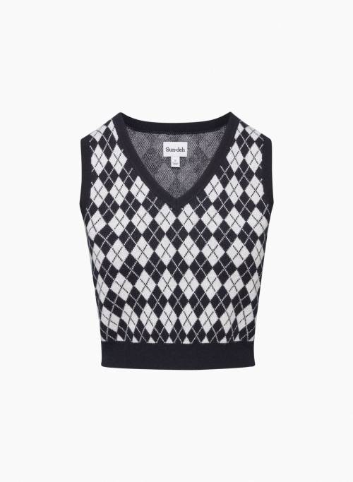 QUINN SWEATER VEST - V-neck argyle sweater vest