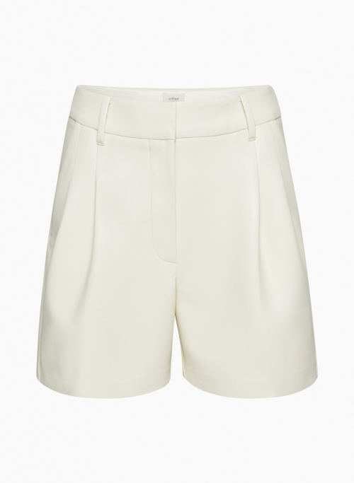 EFFORTLESS 5" SHORT - High-waisted, pleated shorts