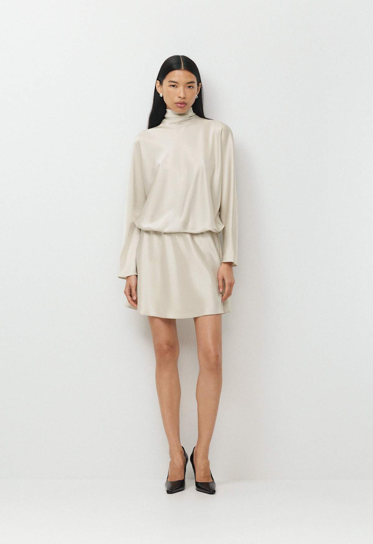 Aritzia: Purview Satin Dress