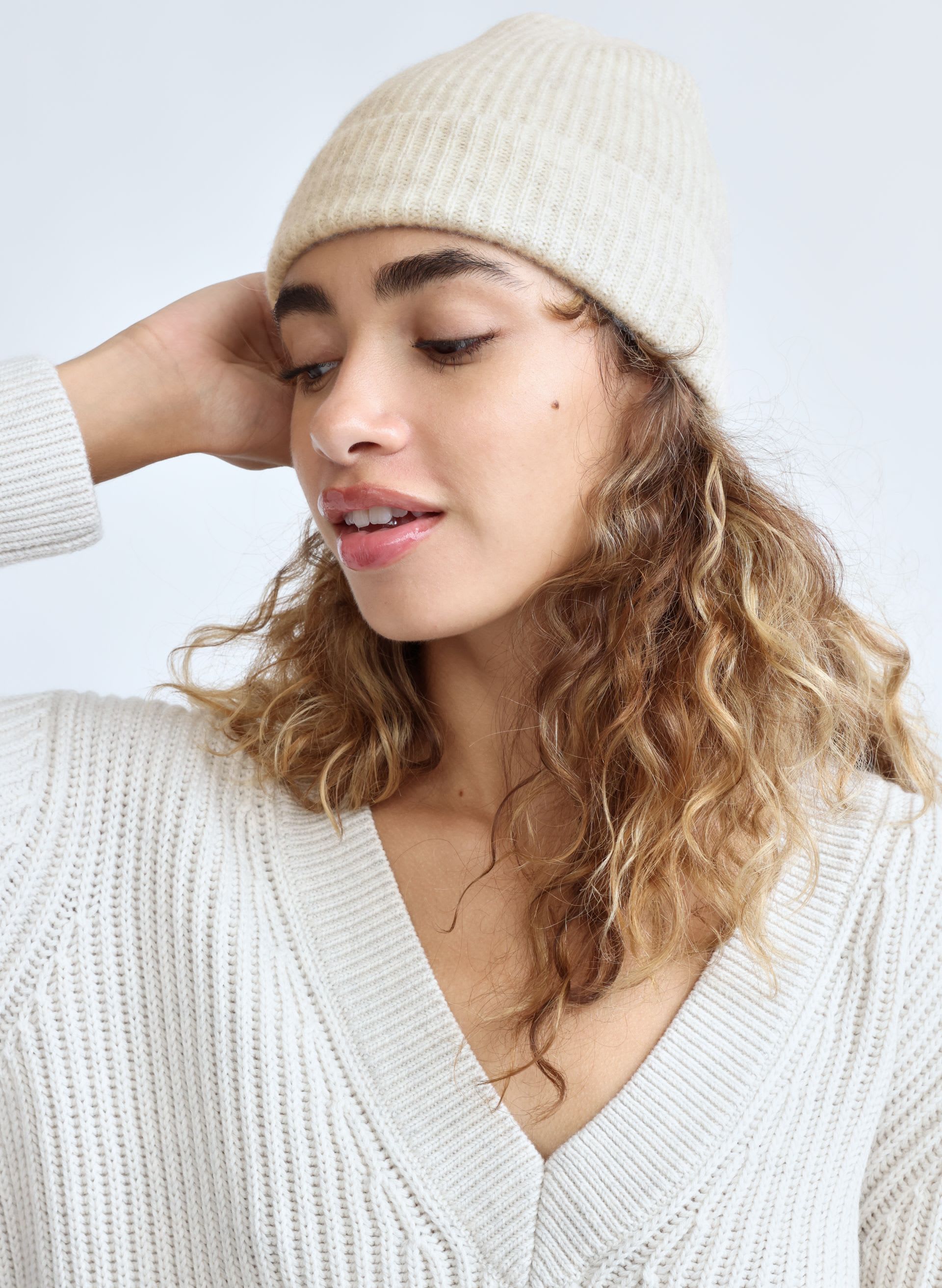 Cashmere Cuff Beanie | Aritzia US