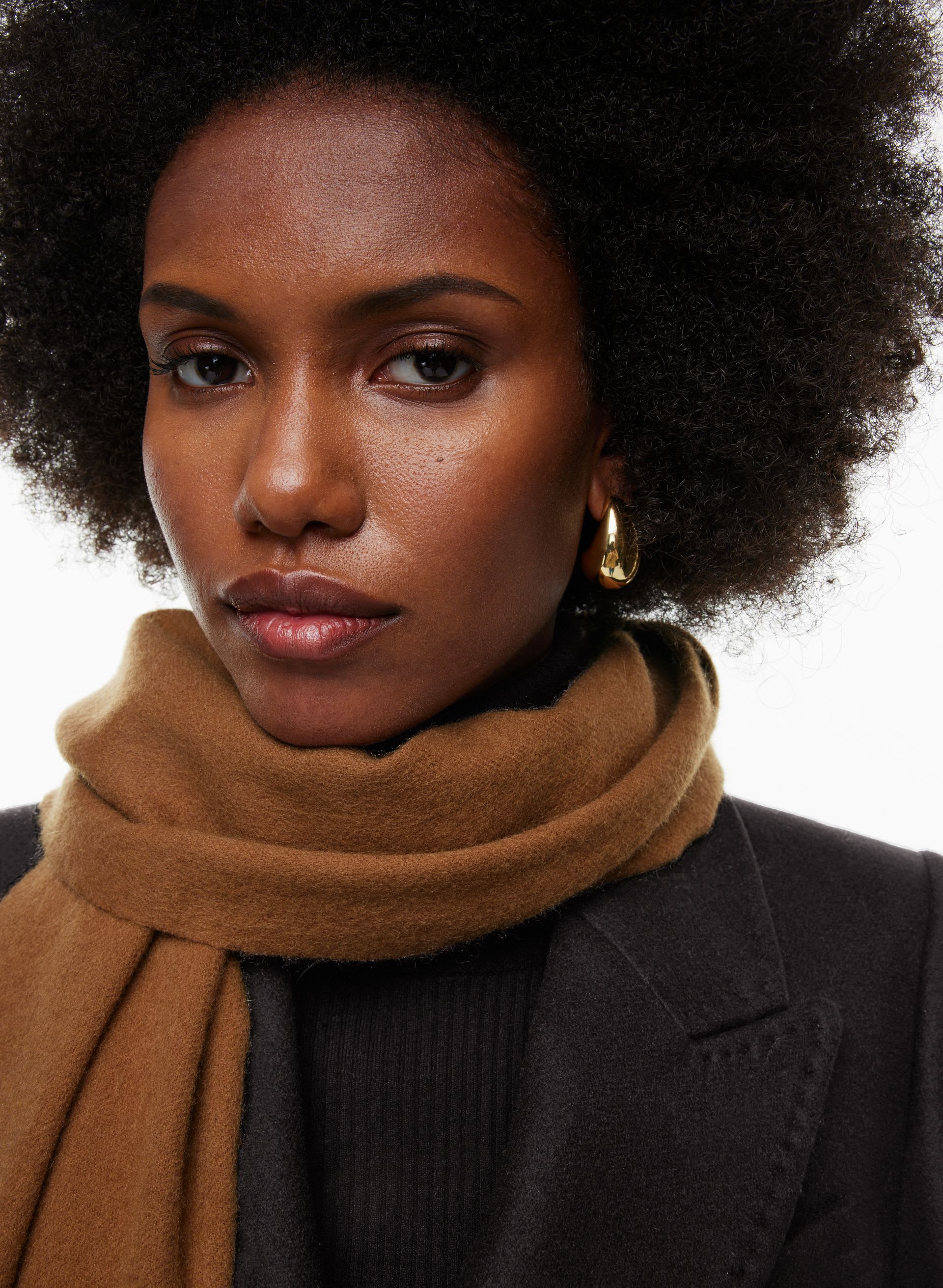 Aritzia Soft Gray Cashmere Accessory Brushed Cashmere Relic Sweater | Aritzia US main image 2