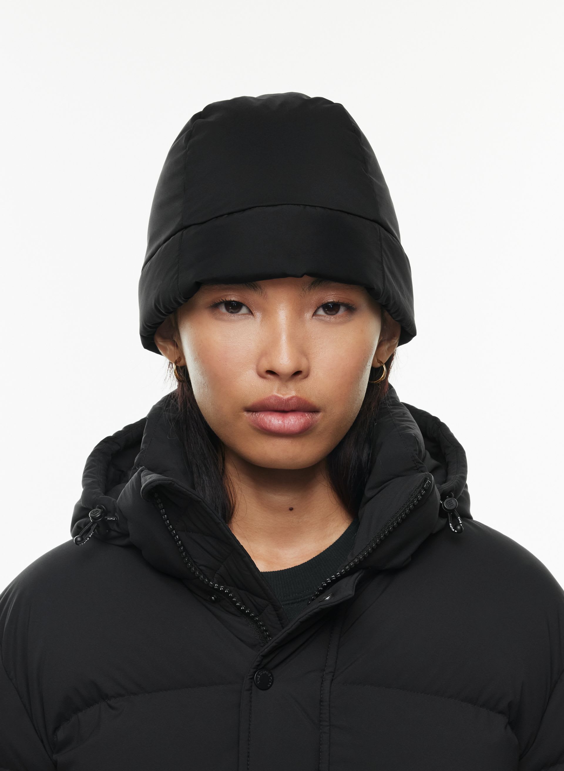 The Super Puff™ Beanie | Aritzia CA display picture 2