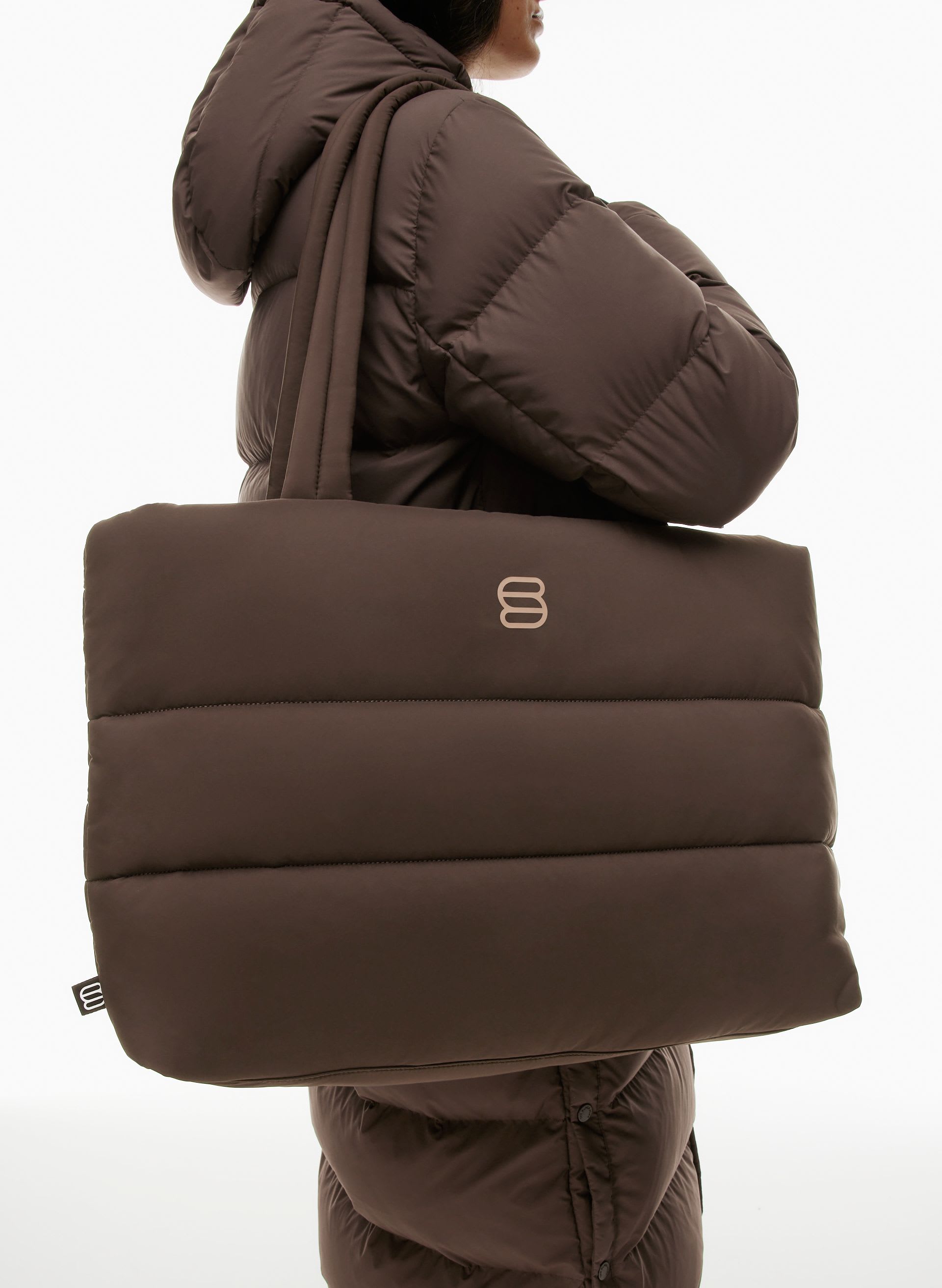 The Super Puff™ Tote Bag | Aritzia CA