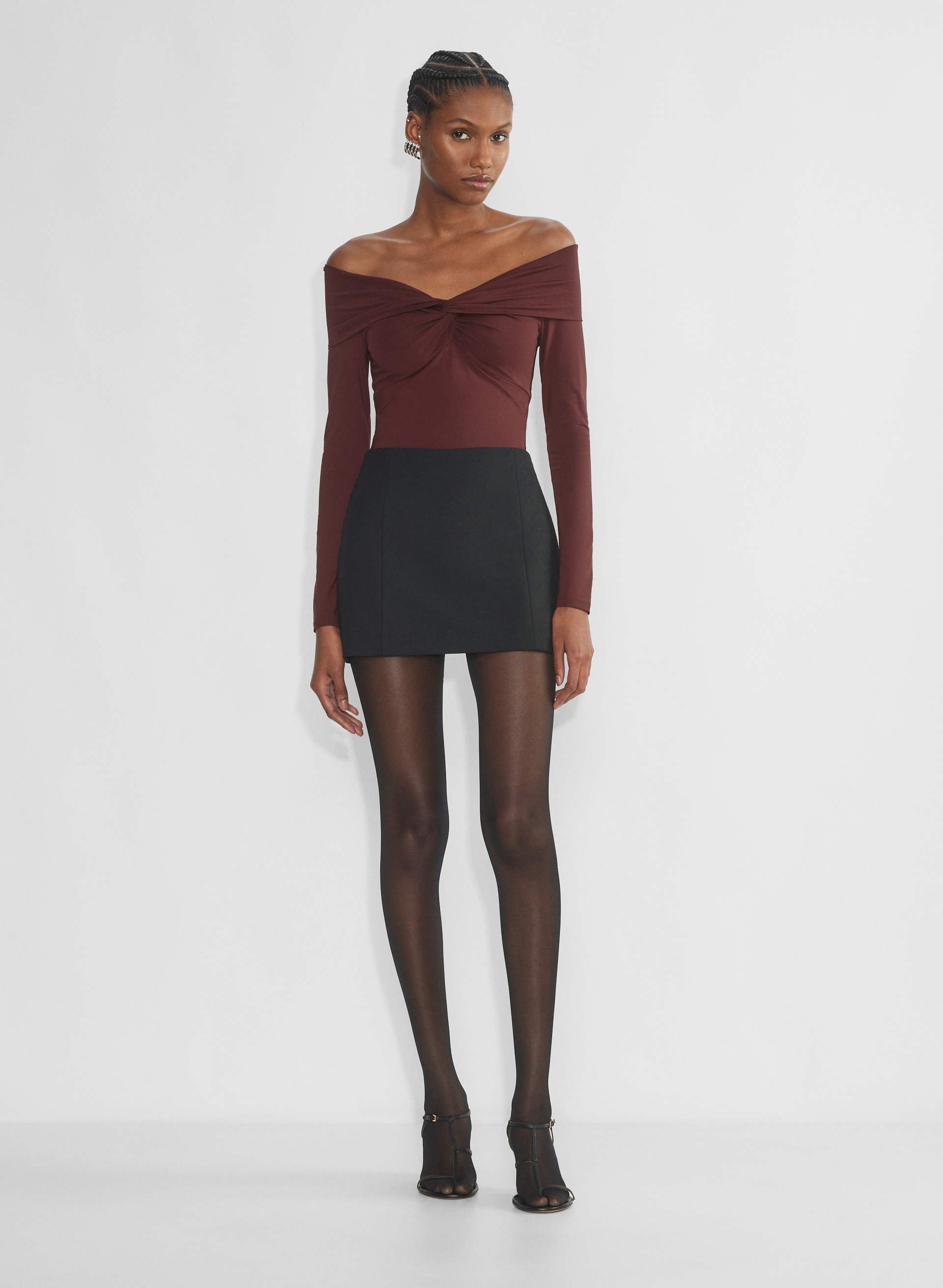 Contour Twist Off-Shoulder Longsleeve | Aritzia US