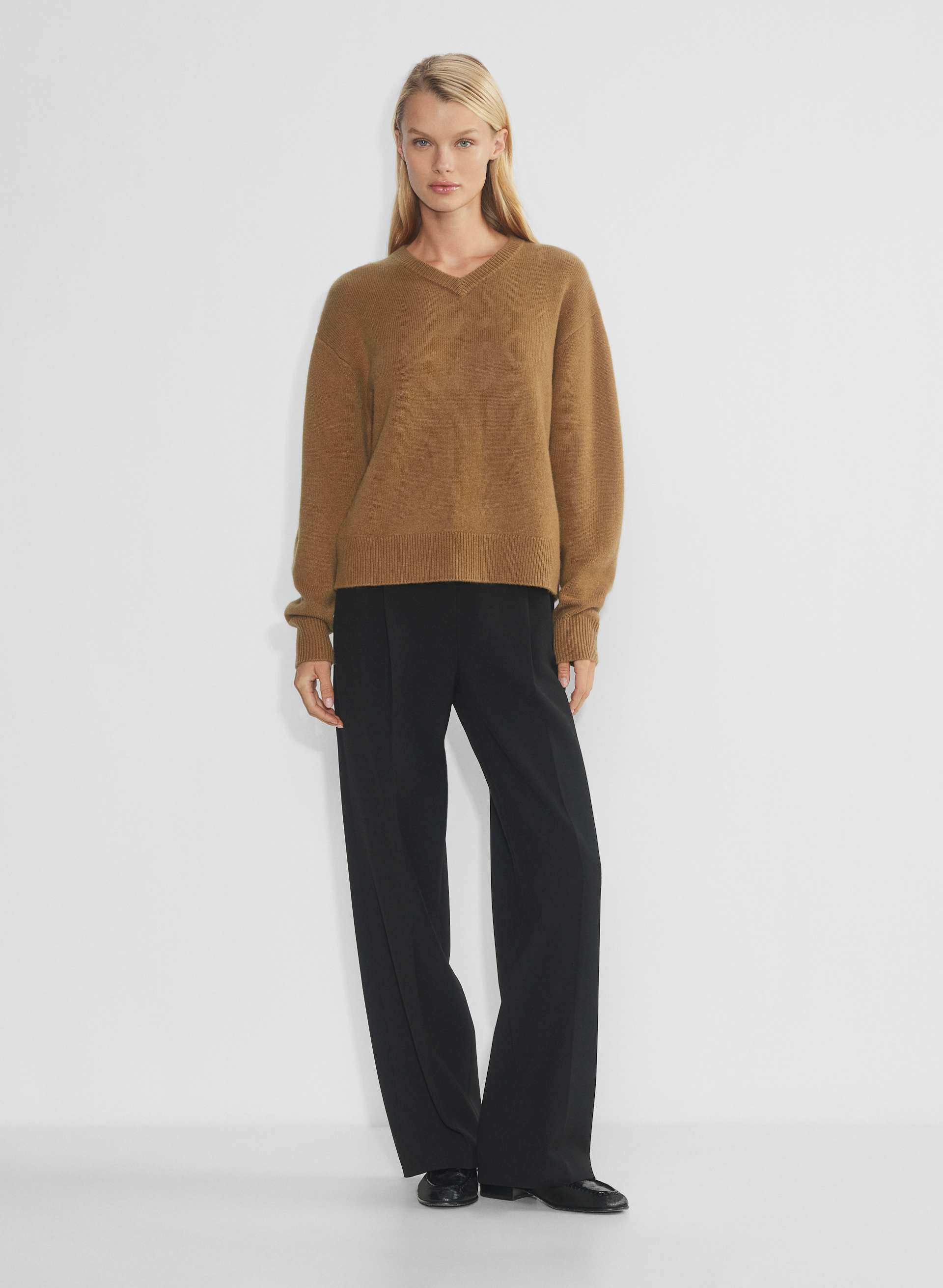 Essential Cashmere Context Sweater | Aritzia US