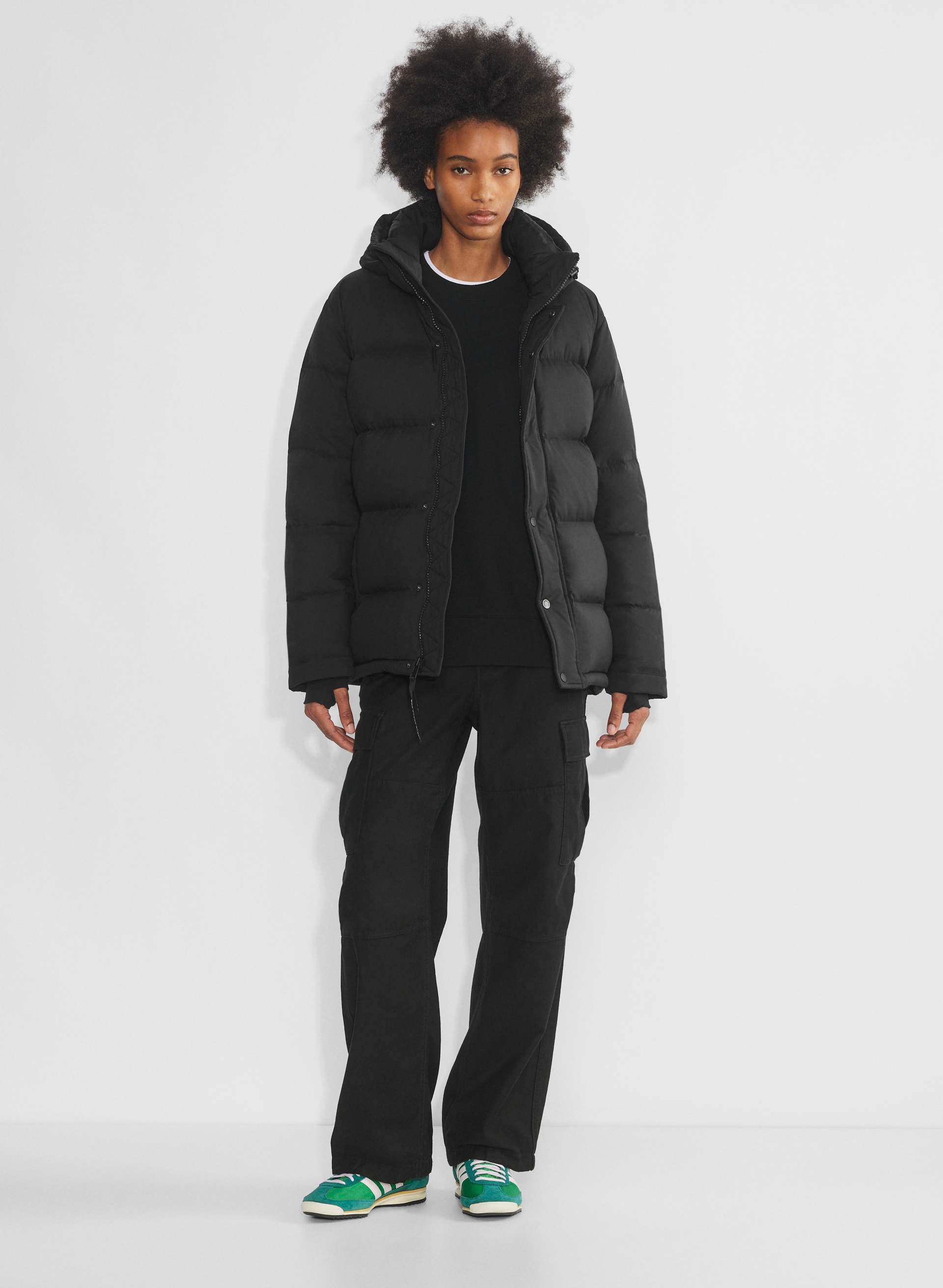 v*e様 ARITZIA THE SUPER PUFF ブラックダウンジャケット The Super Puff™ - cliMATTE™ | Aritzia CA