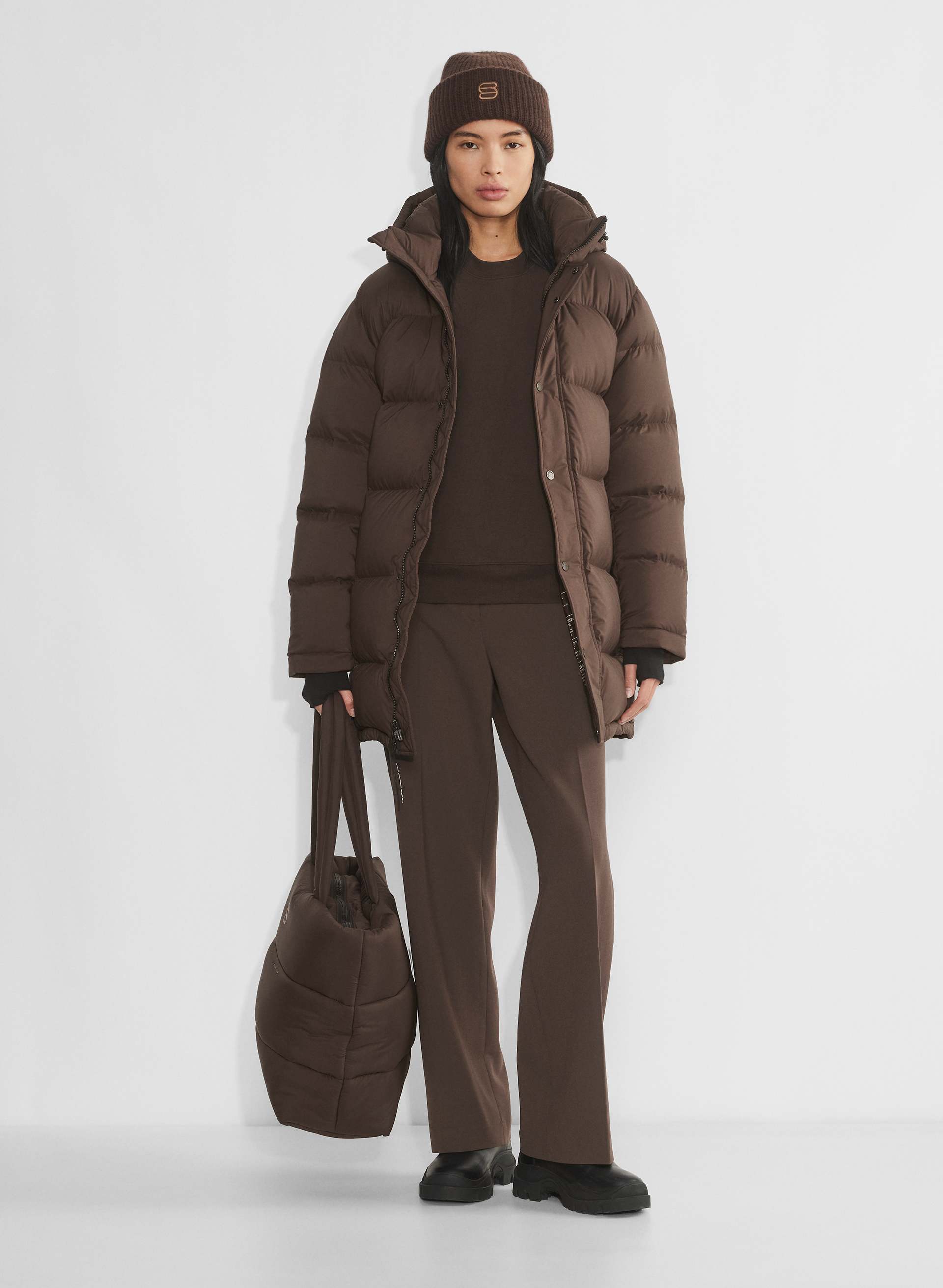The Super Puff™ Mid - cliMATTE™ | Aritzia US