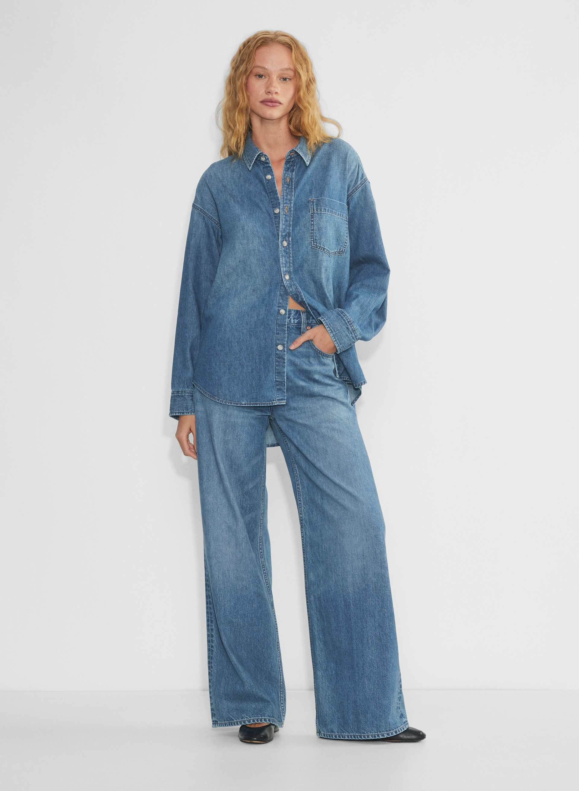 Denim Forum The '90s Relaxed Mid-Rise Wide Jean | Aritzia US