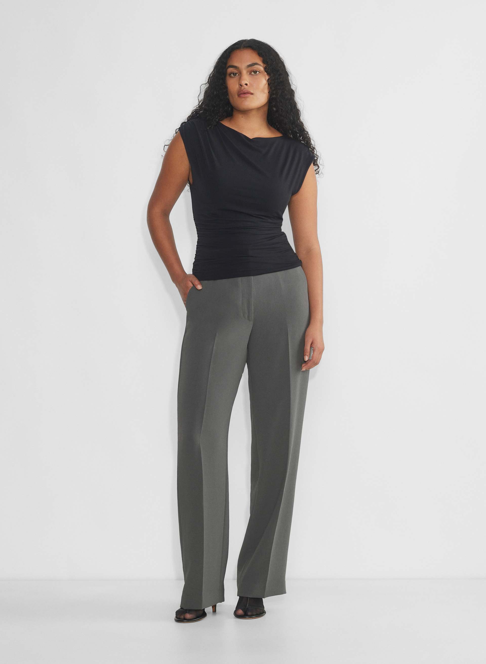 The Limitless Pant™ Curve-Fit - Crepette | Aritzia US