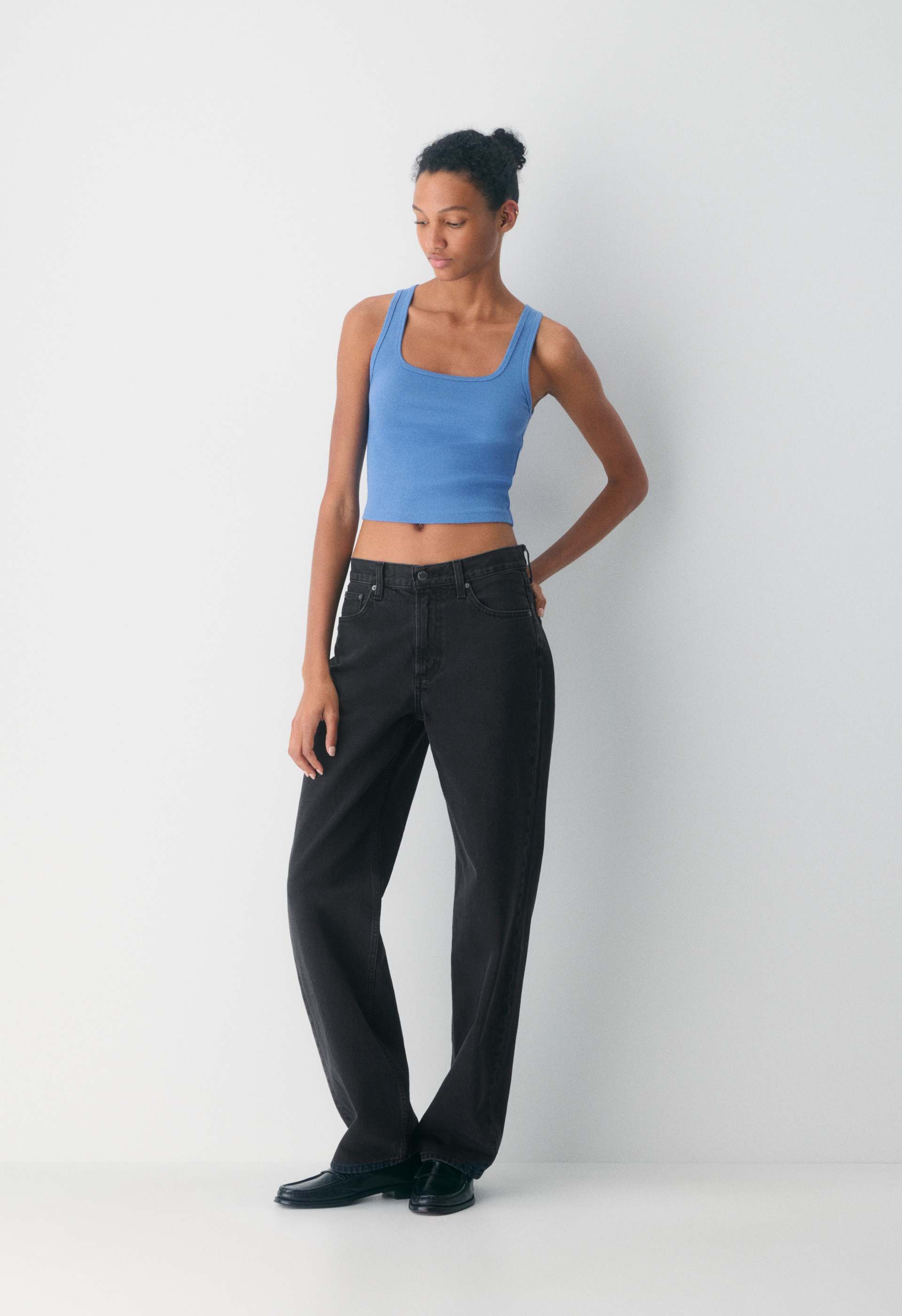 aritzia blue tank