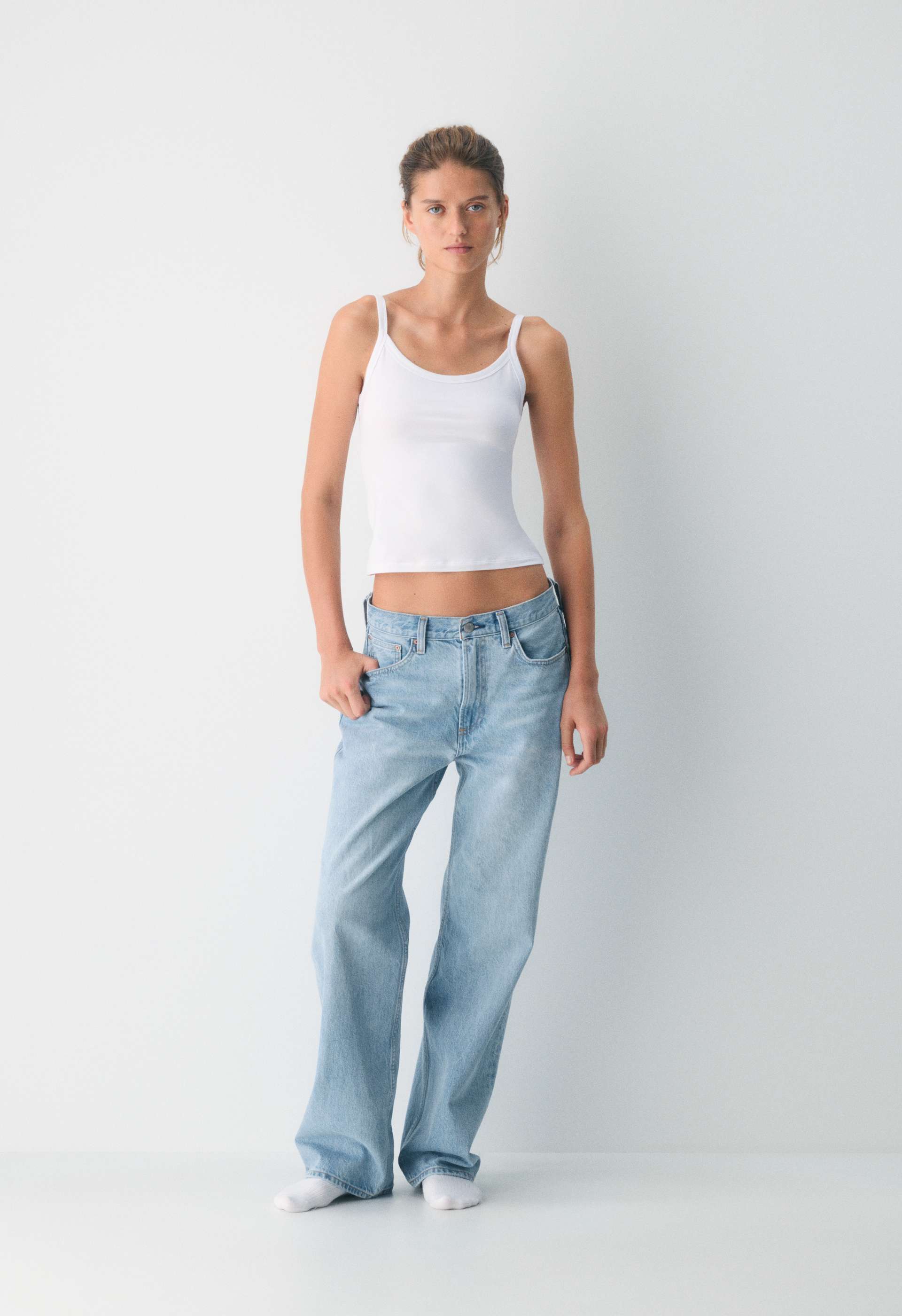HomeStretch™ Smooth Scoopneck Cami Tank