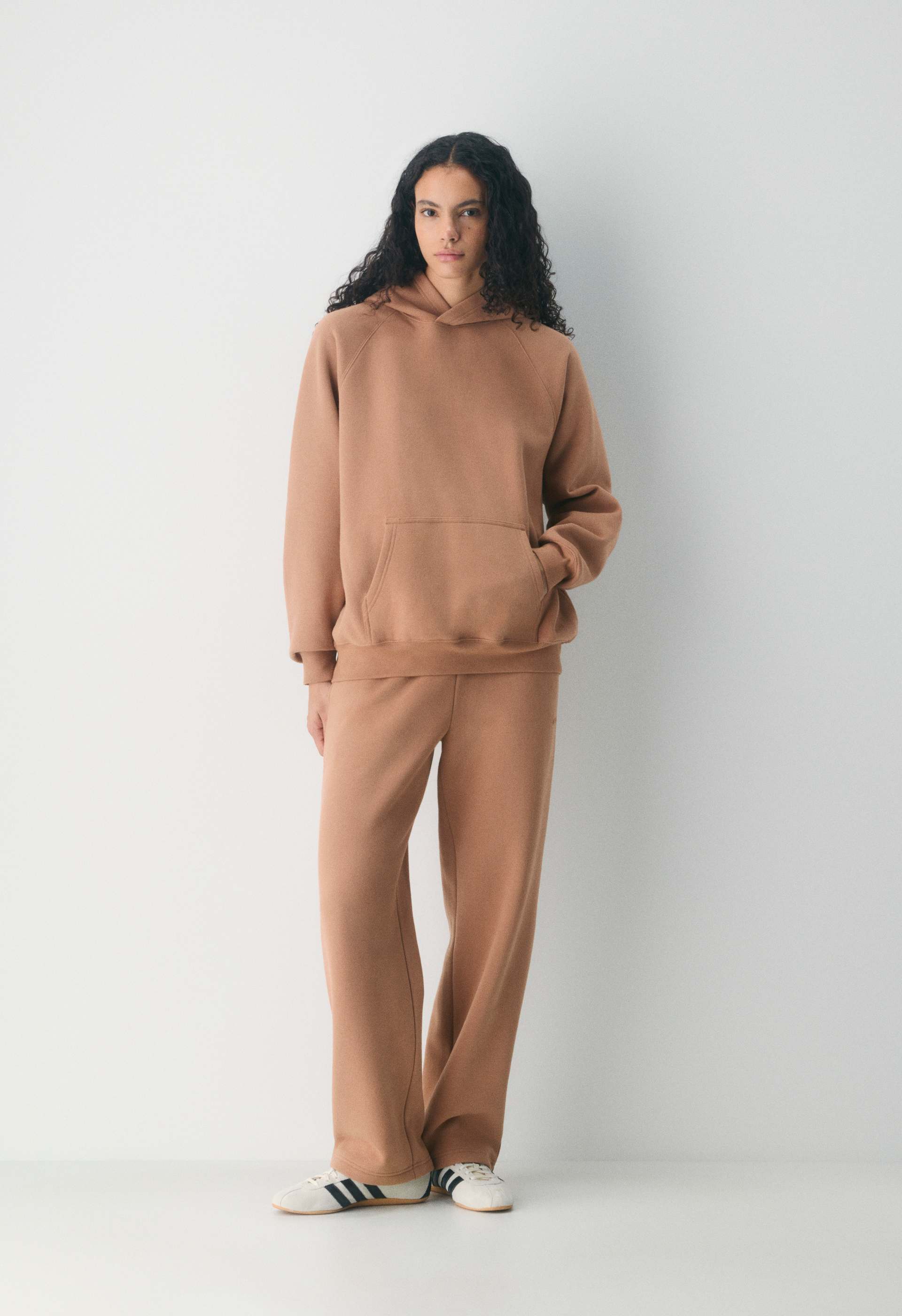 Cozy Sweatfleece Mega Raglan™ Hoodie | Aritzia US