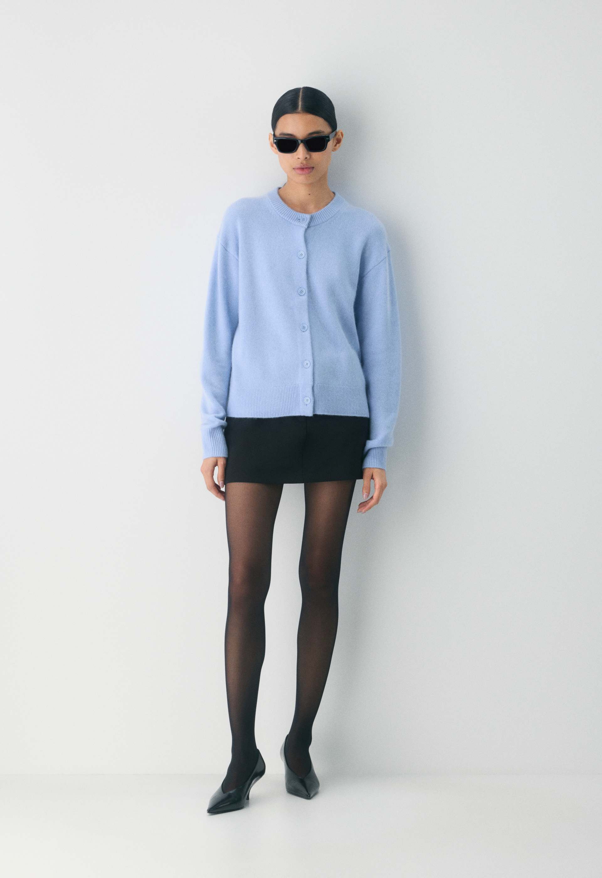 Essential Cashmere Relaxed Crew Cardigan