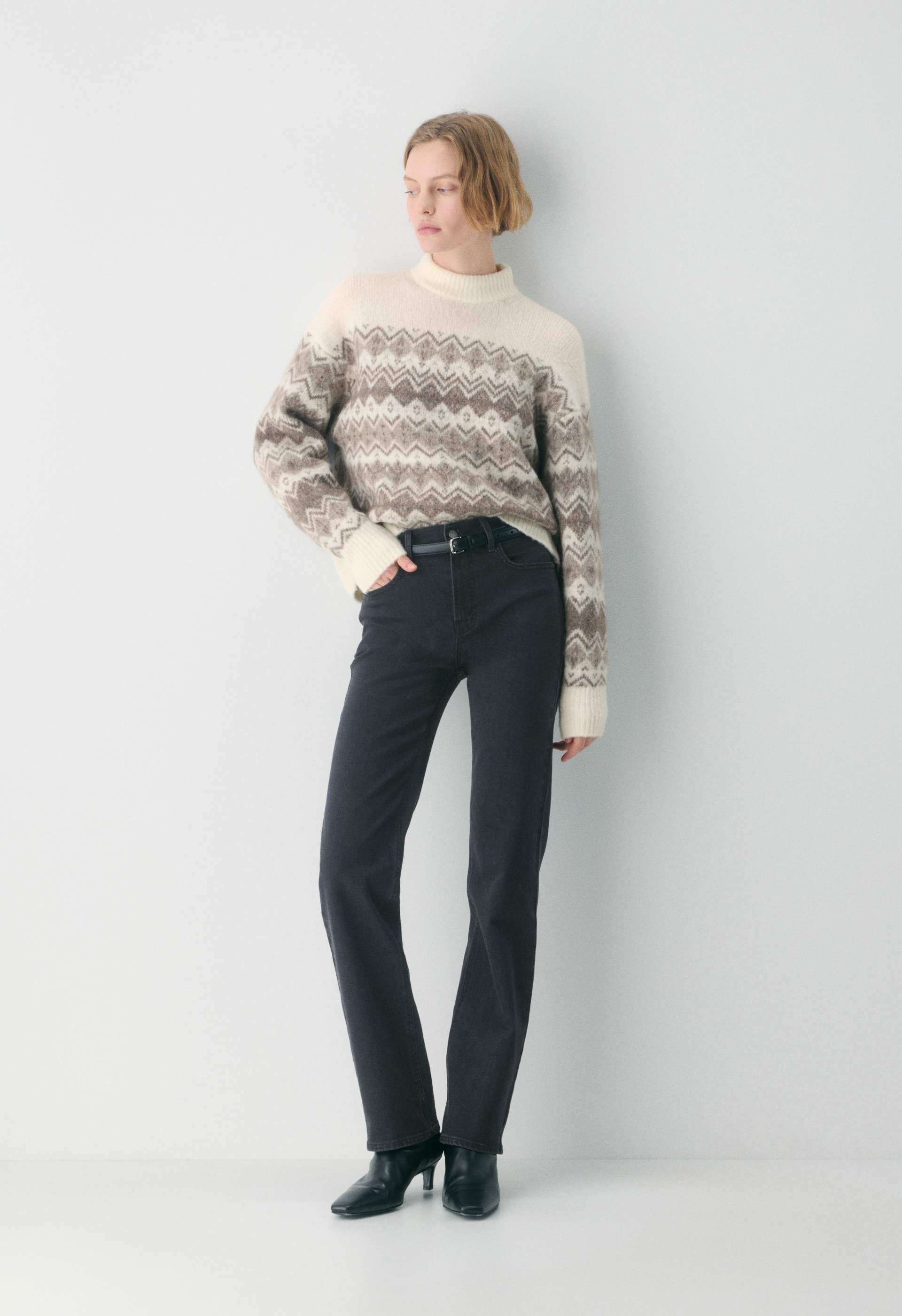 Coastline Mockneck