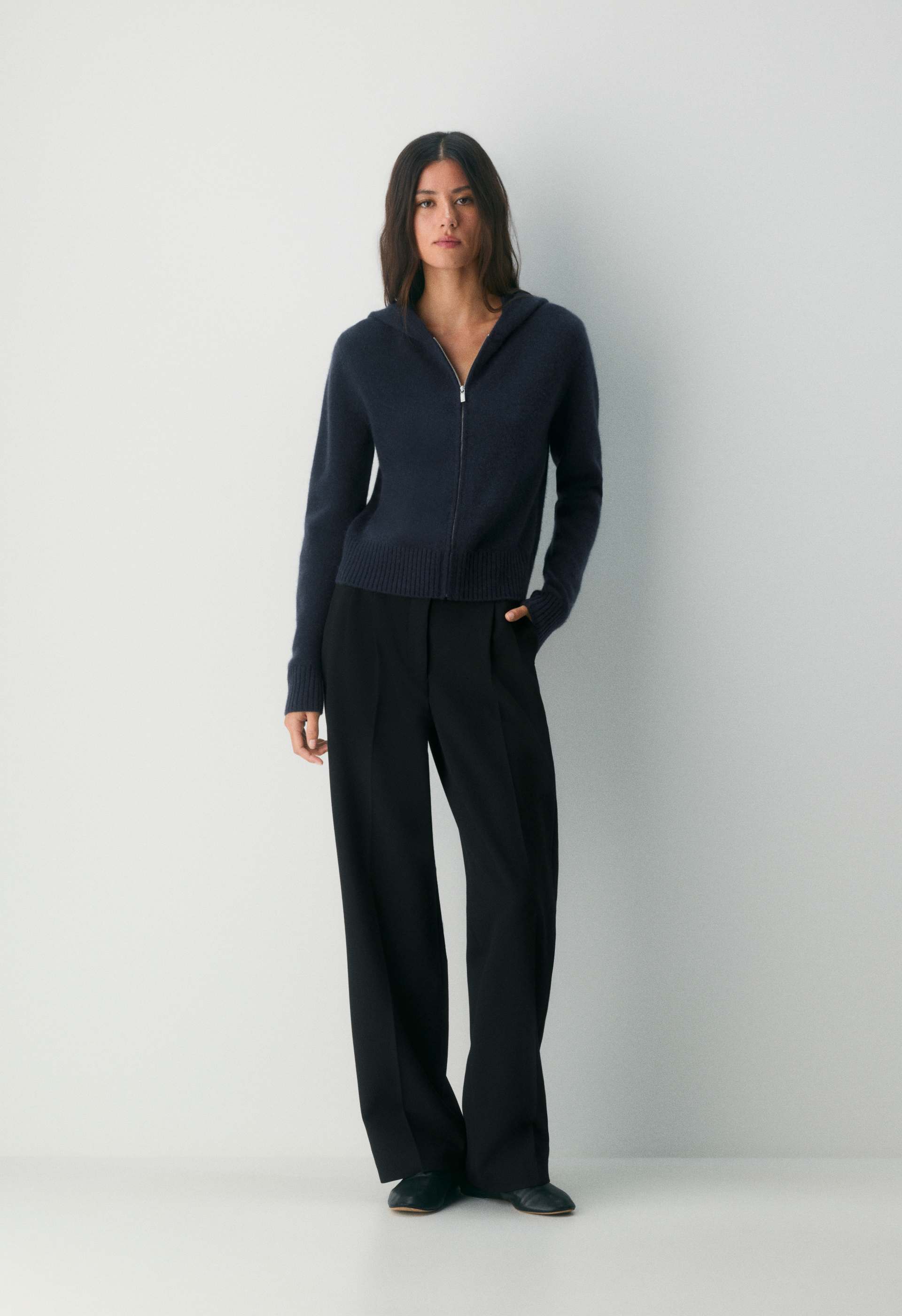 Essential Cashmere Zip Hoodie