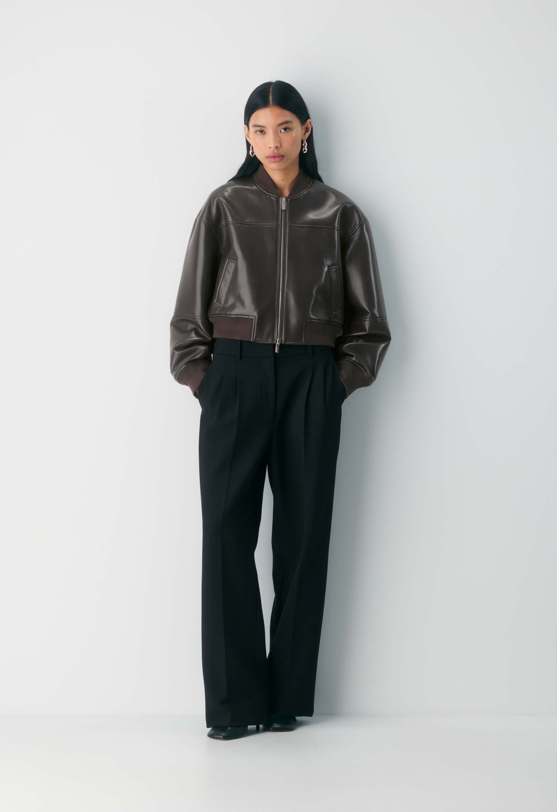 Synergy Bomber - UnReal Leather
