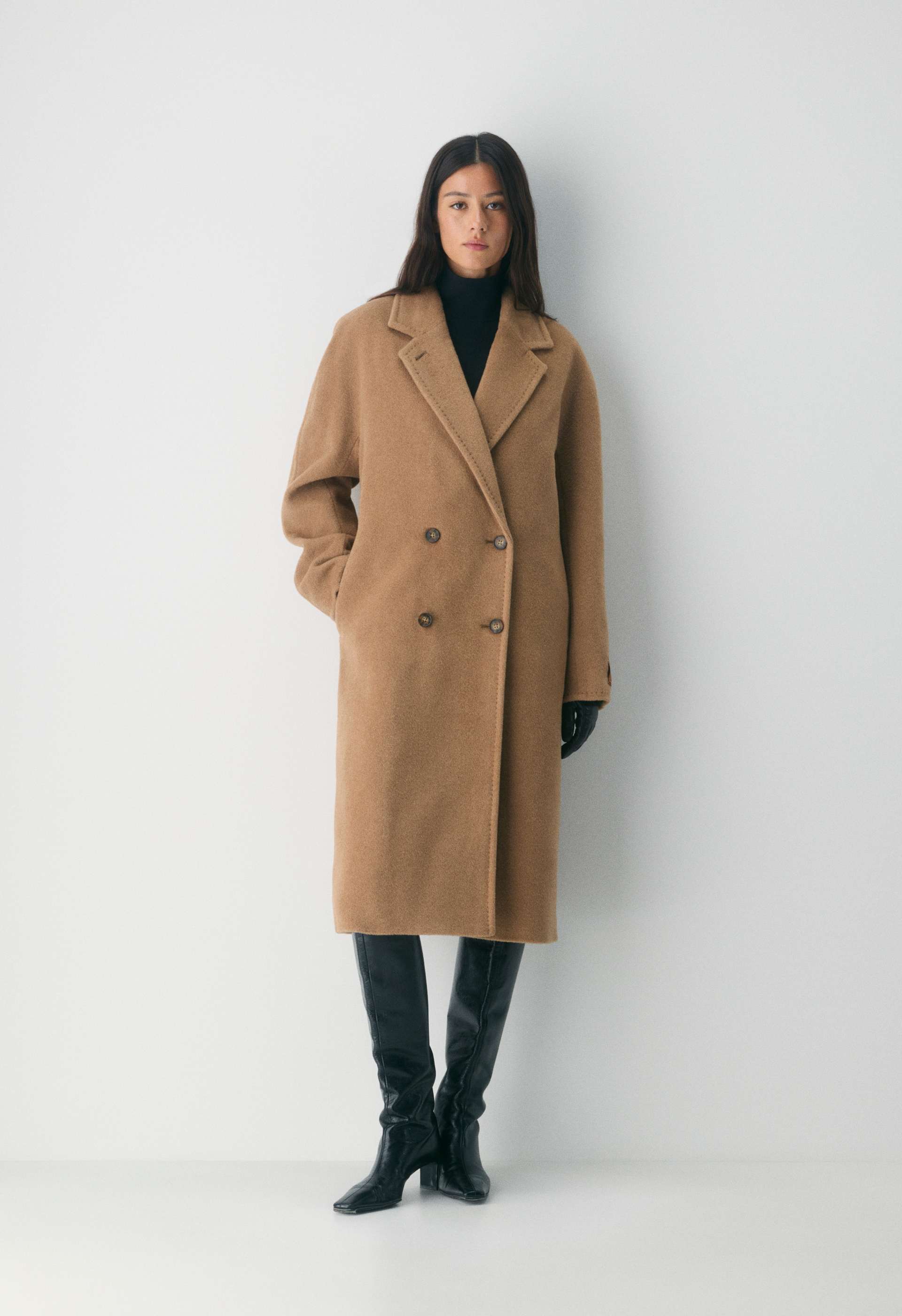 The Slouch™ Coat New - (Re)Camel Wool | Aritzia US
