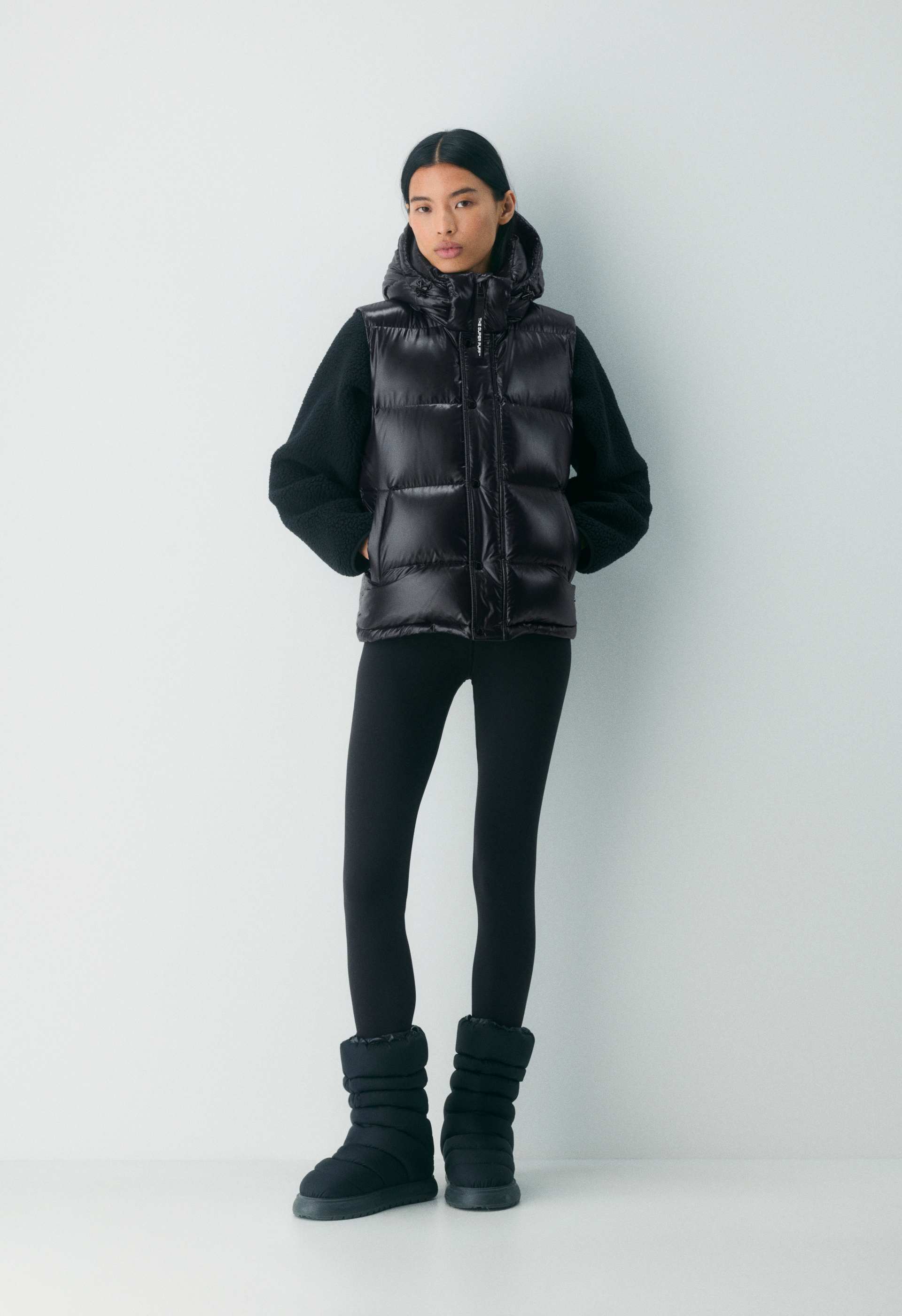 The Super Puff™ Vest - Hi-Gloss | Aritzia US