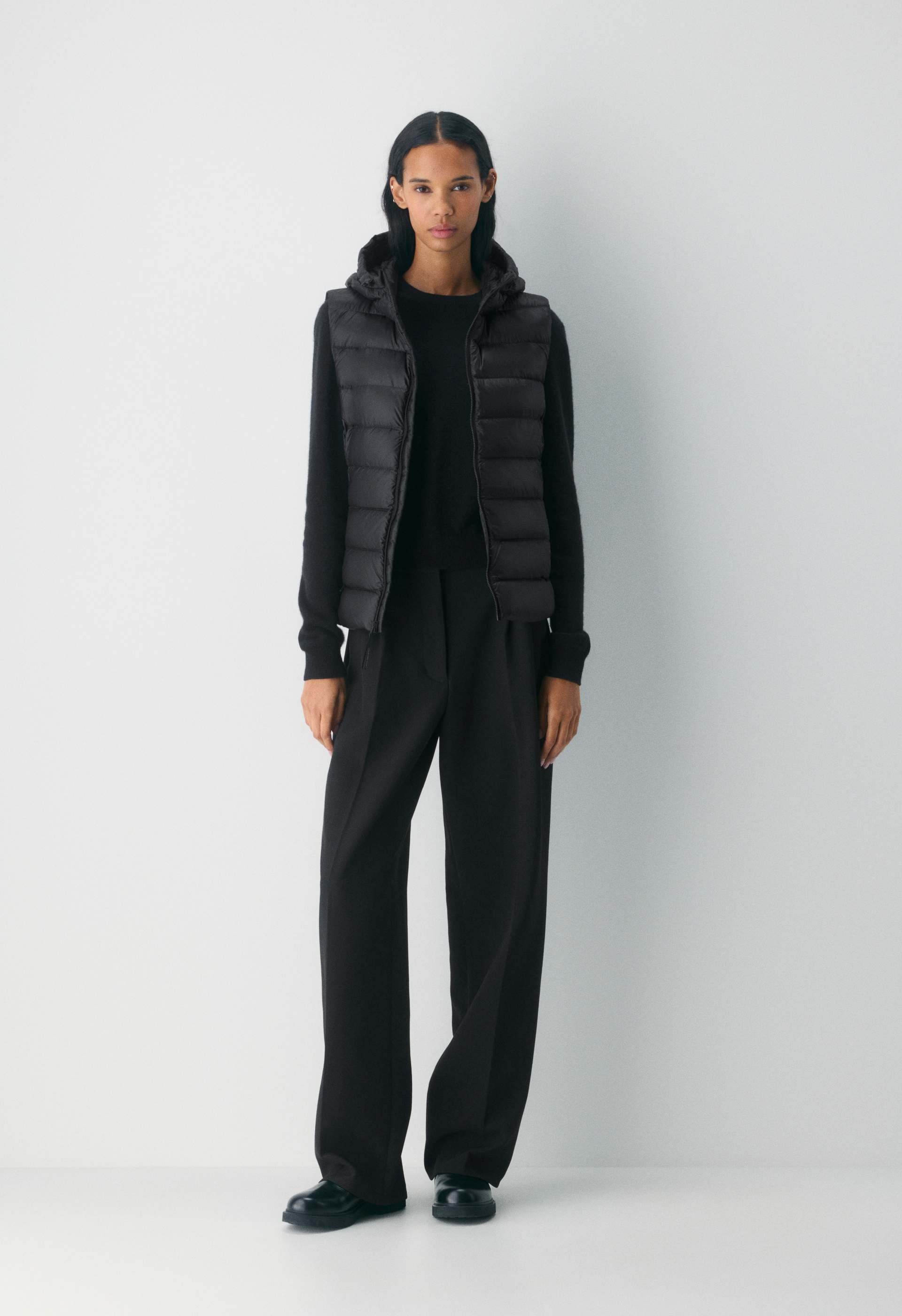 The SuperStuff Puff™ Vest - Lite Shine | Aritzia US