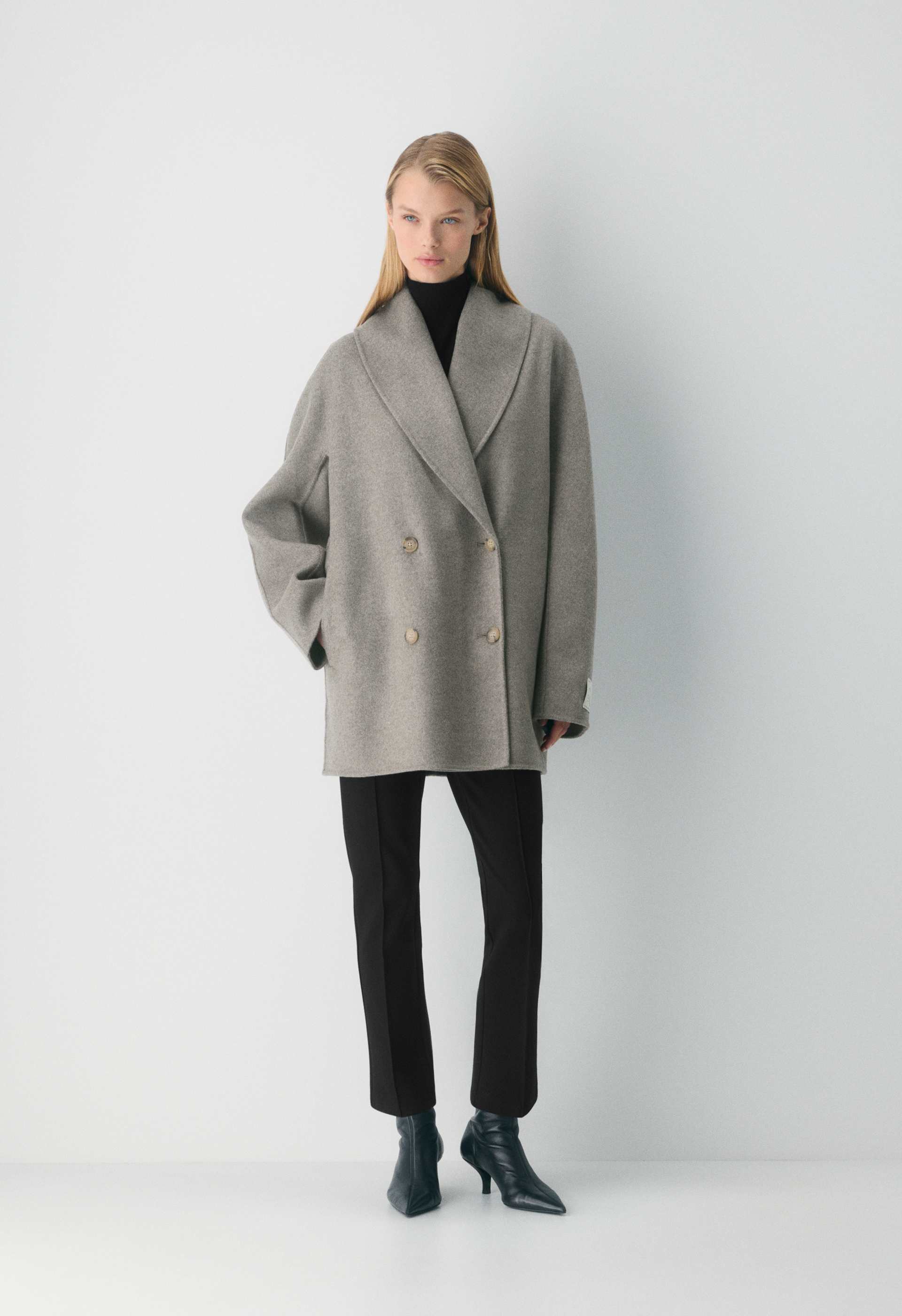 The Mezzanine Double-faced Coat