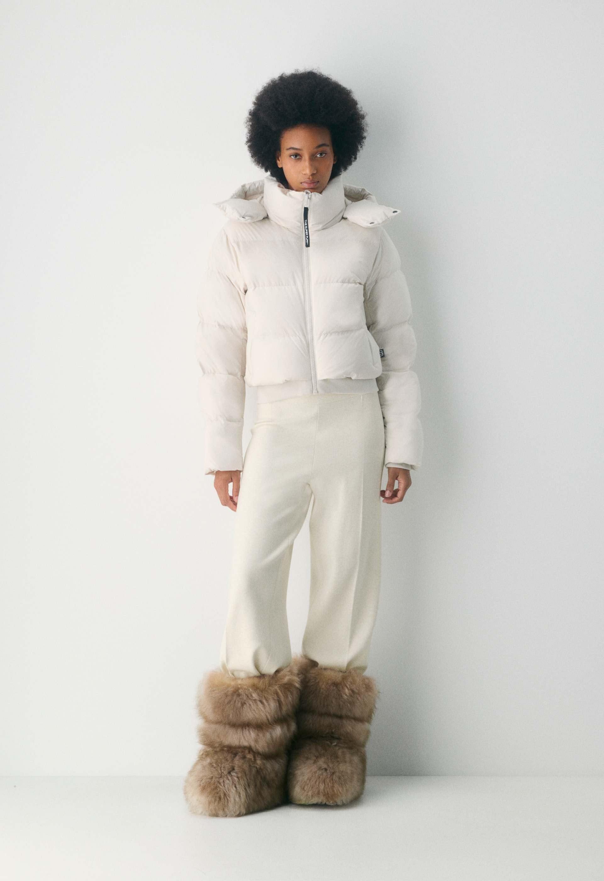 The Super Resort Puff™ Matte Pearl Size S