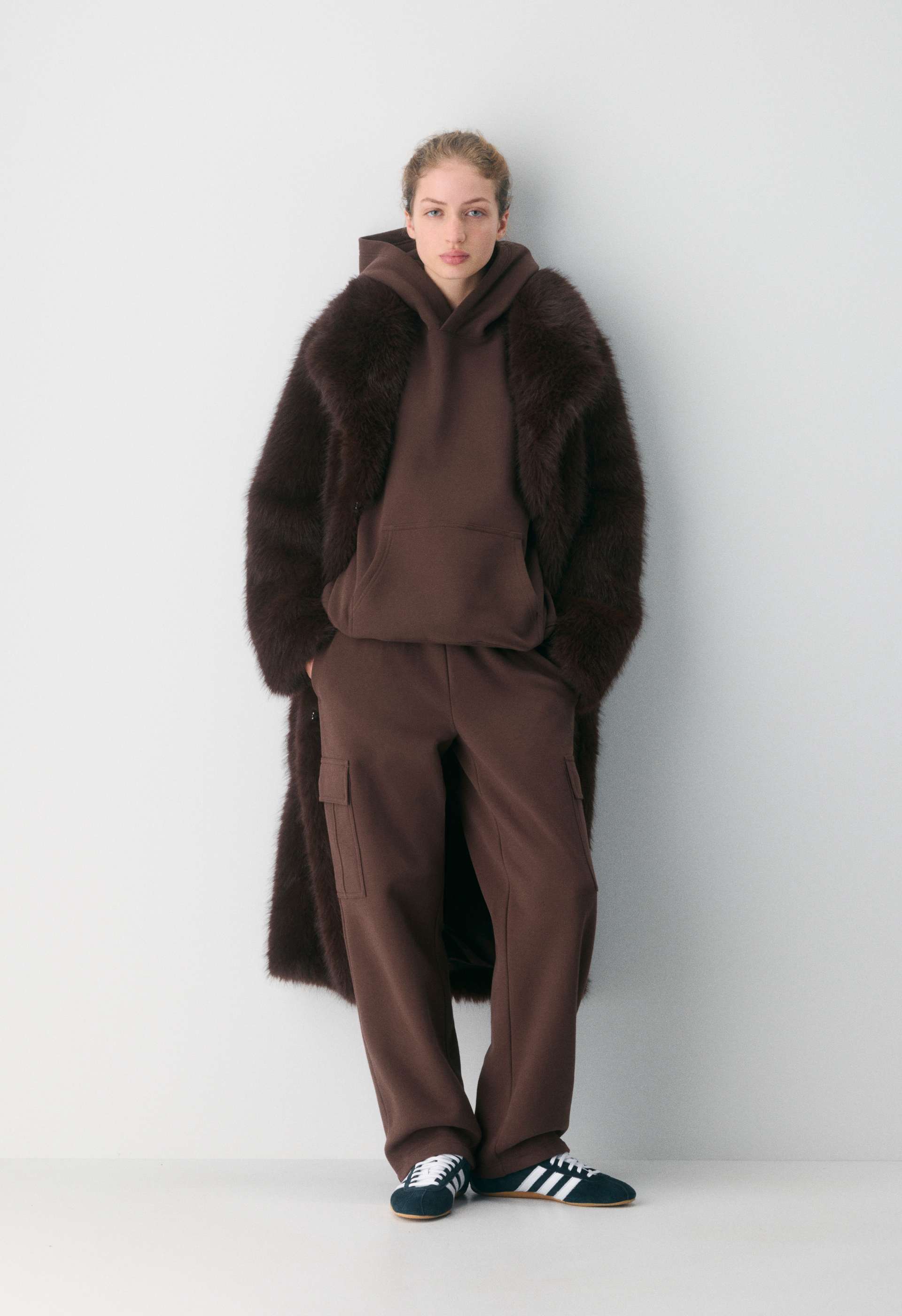 Cozy Sweatfleece Mega Cargo™ Sweatpant | Aritzia US