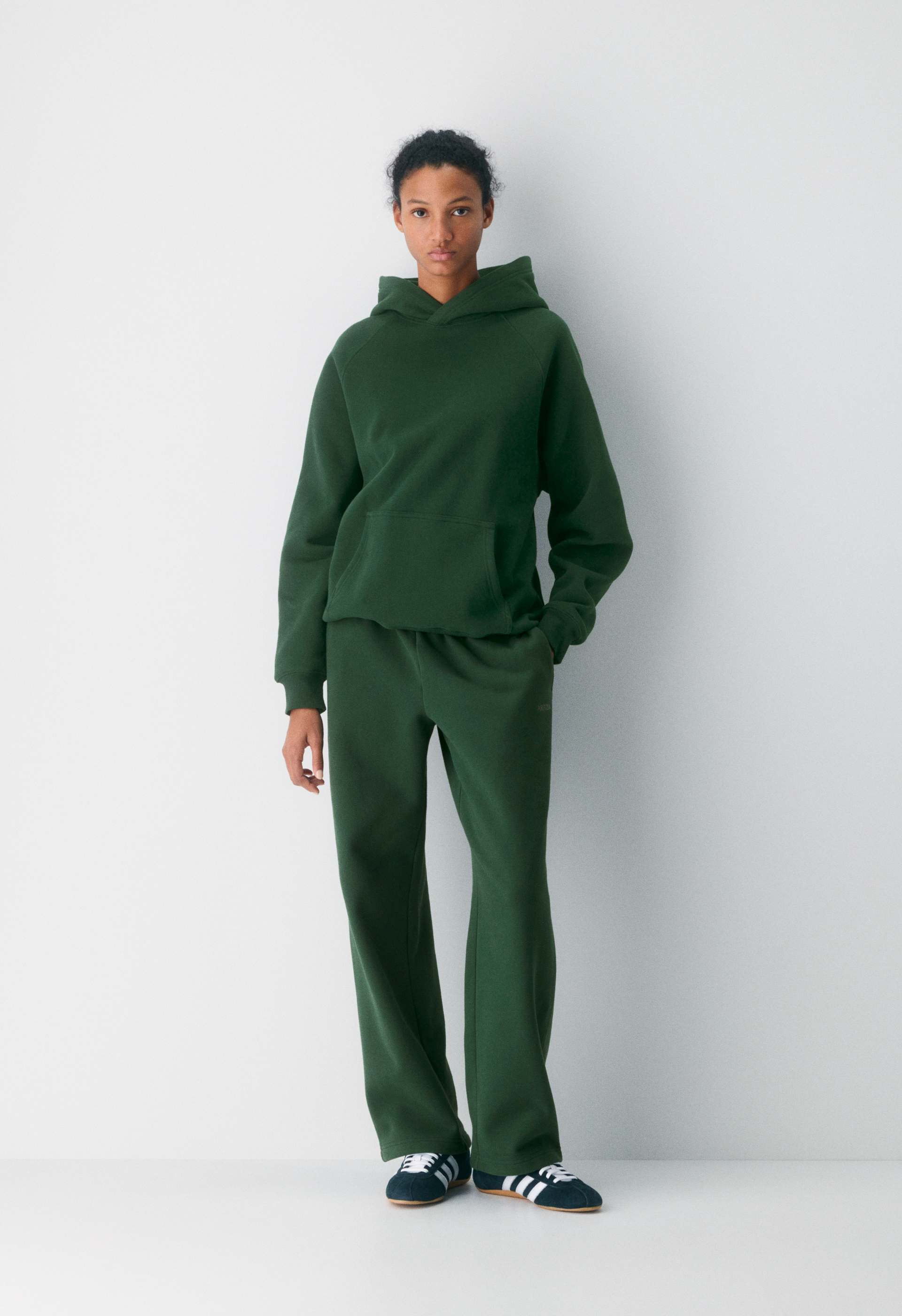 Cozy Sweatfleece Mega Straight™ Sweatpant- Campus Green