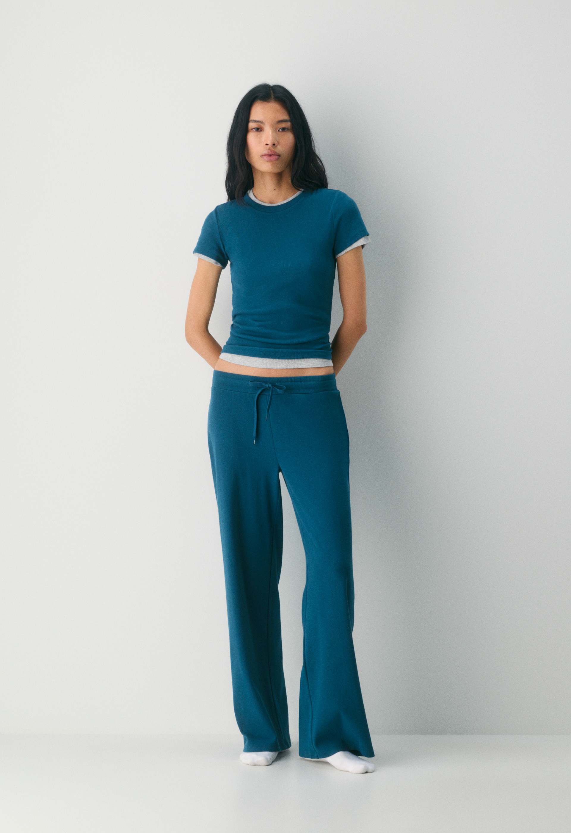 HomeStretch™ Rib Kickback Pant