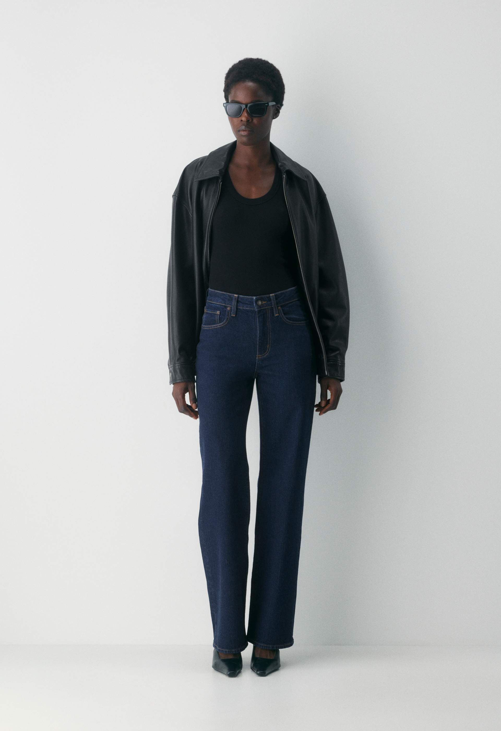 Denim Forum Remy Curve-Fit Hi-Rise Wide Jean | Aritzia US