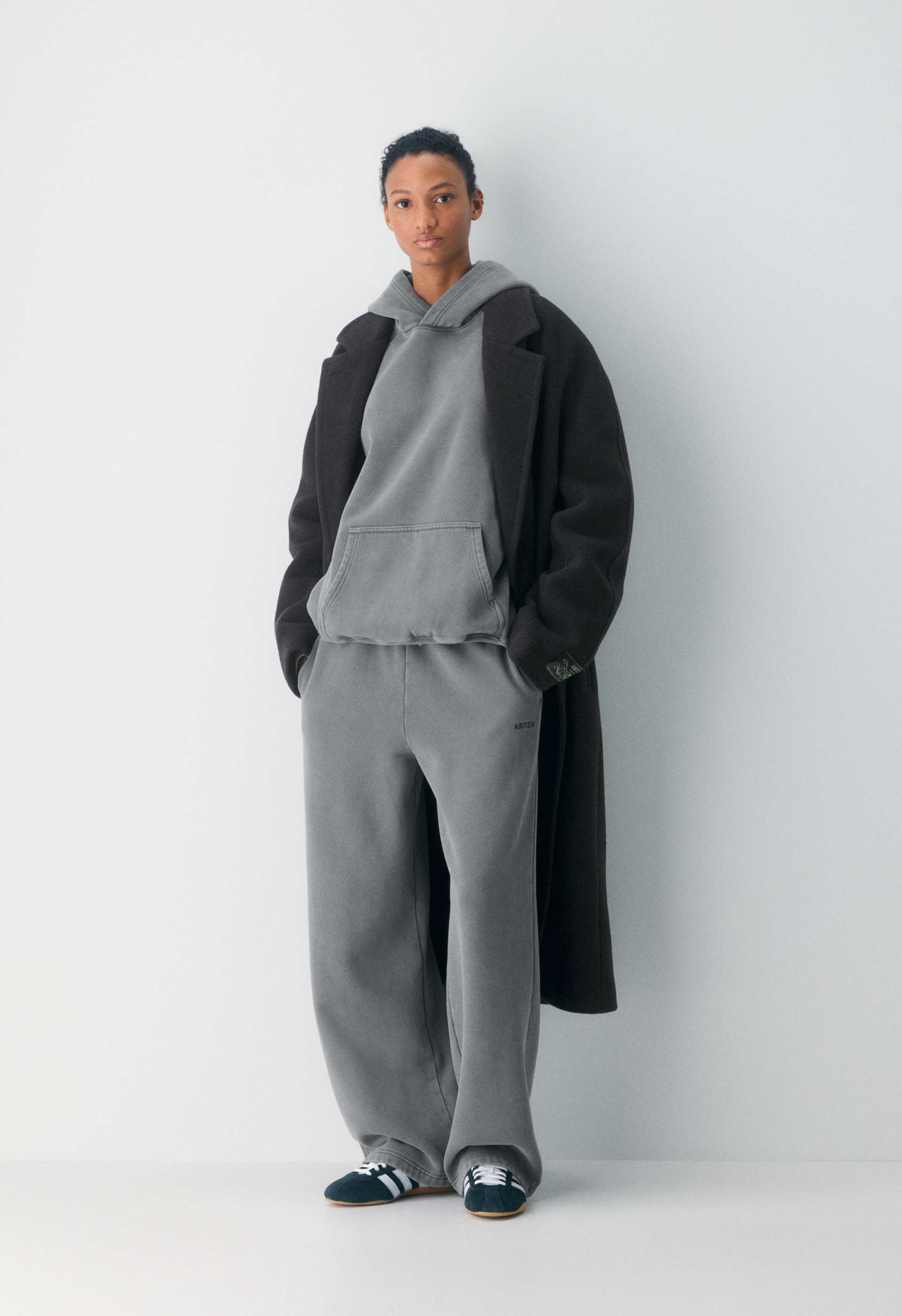 Aritzia Sweatpants